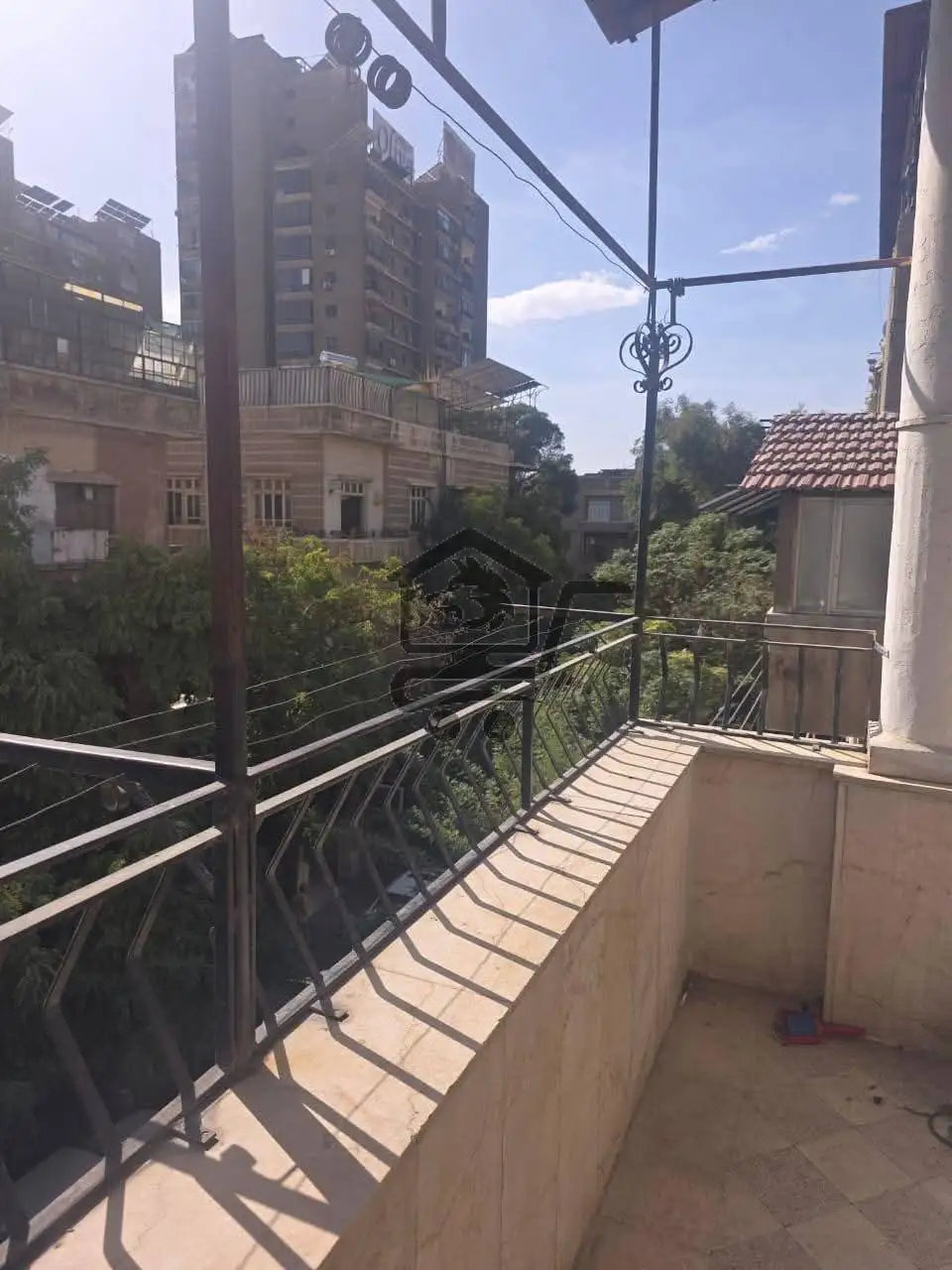 شقة اربع غرف وصالون بدون عفش