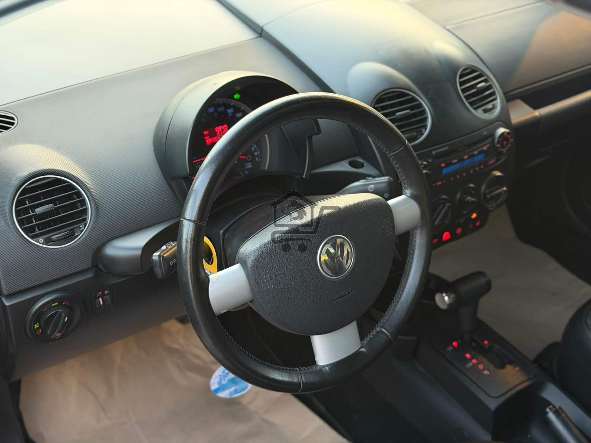 Volkswagen Beetle 2011 - الصورة 7