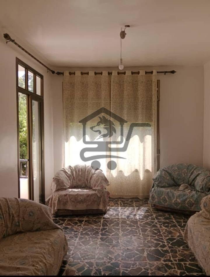 شقة بمساحة واسعة - الصورة 1
