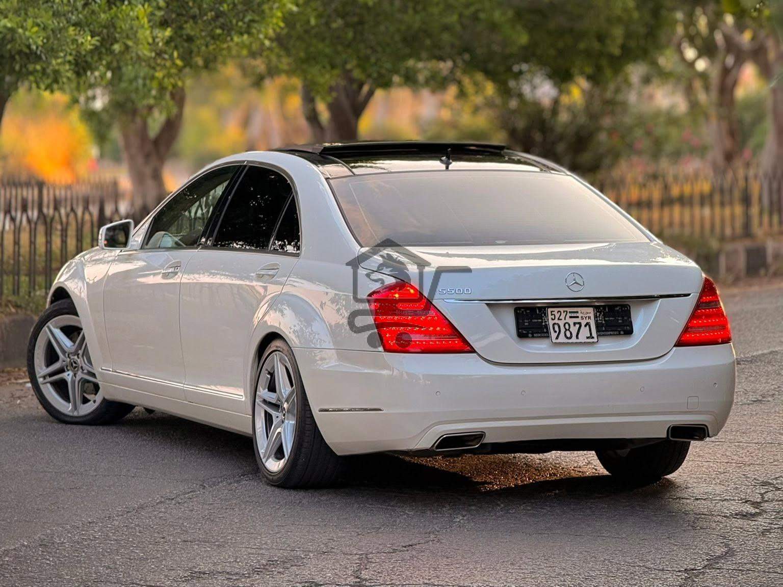 Mercedes-Benz S500 - الصورة 2