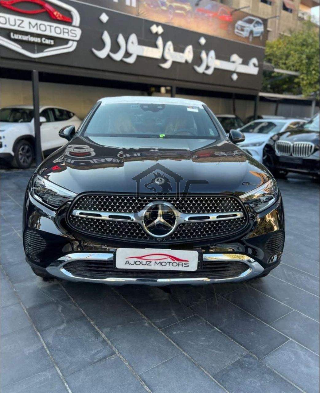 Mercedes-Benz GLC 300 - الصورة 3