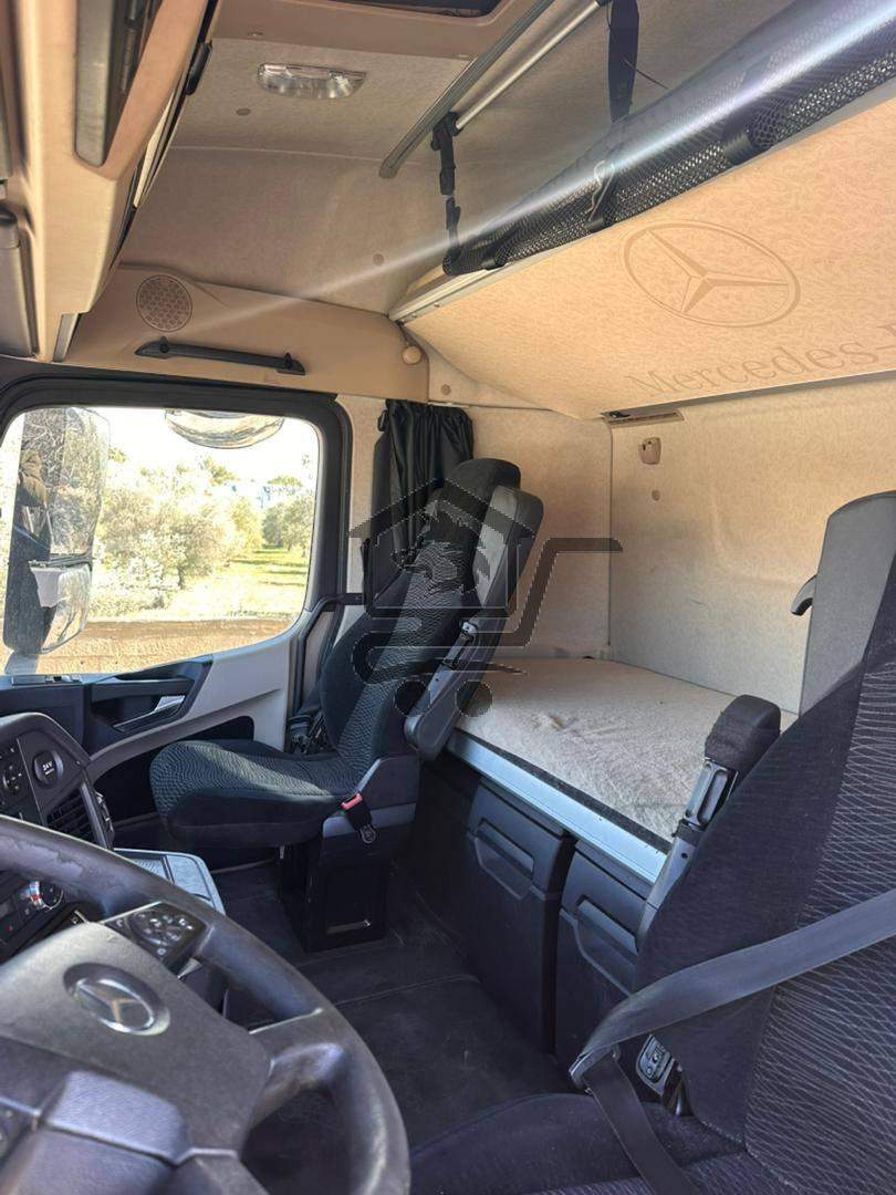 للبيع مارسيدس اكتروس - الصورة 6