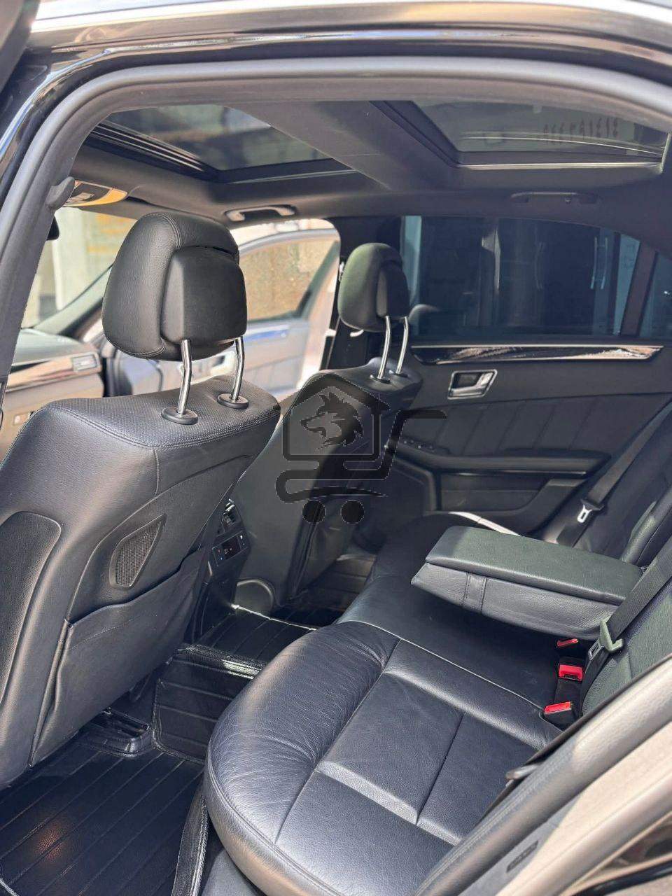 Mercedes E350 AMG - الصورة 9