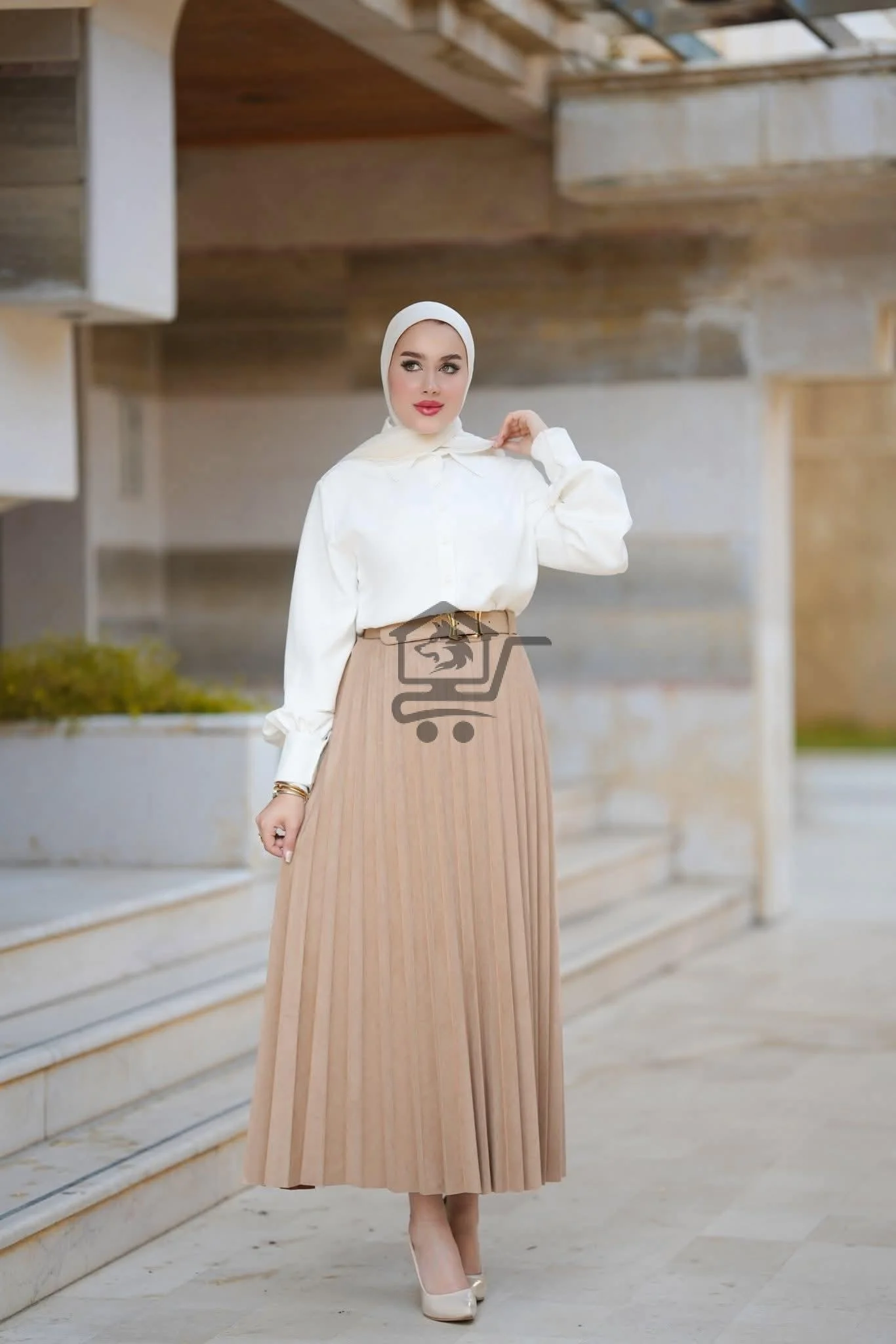 قميص مع سنتيور - الصورة 1