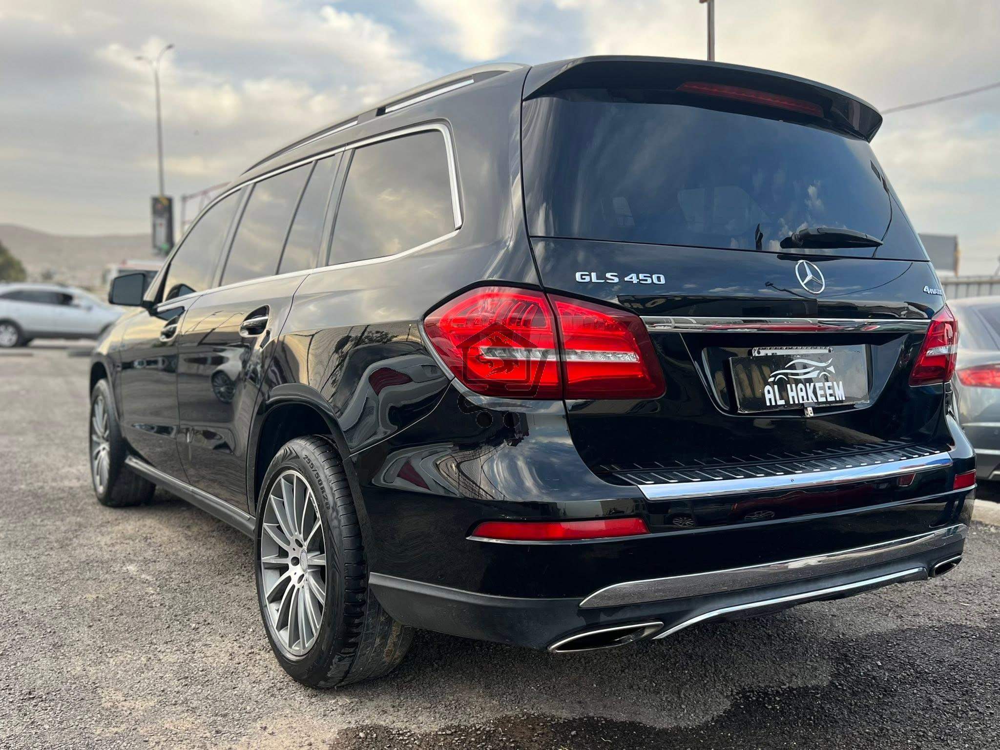 Mercedes-Benz GLS 450 - الصورة 2
