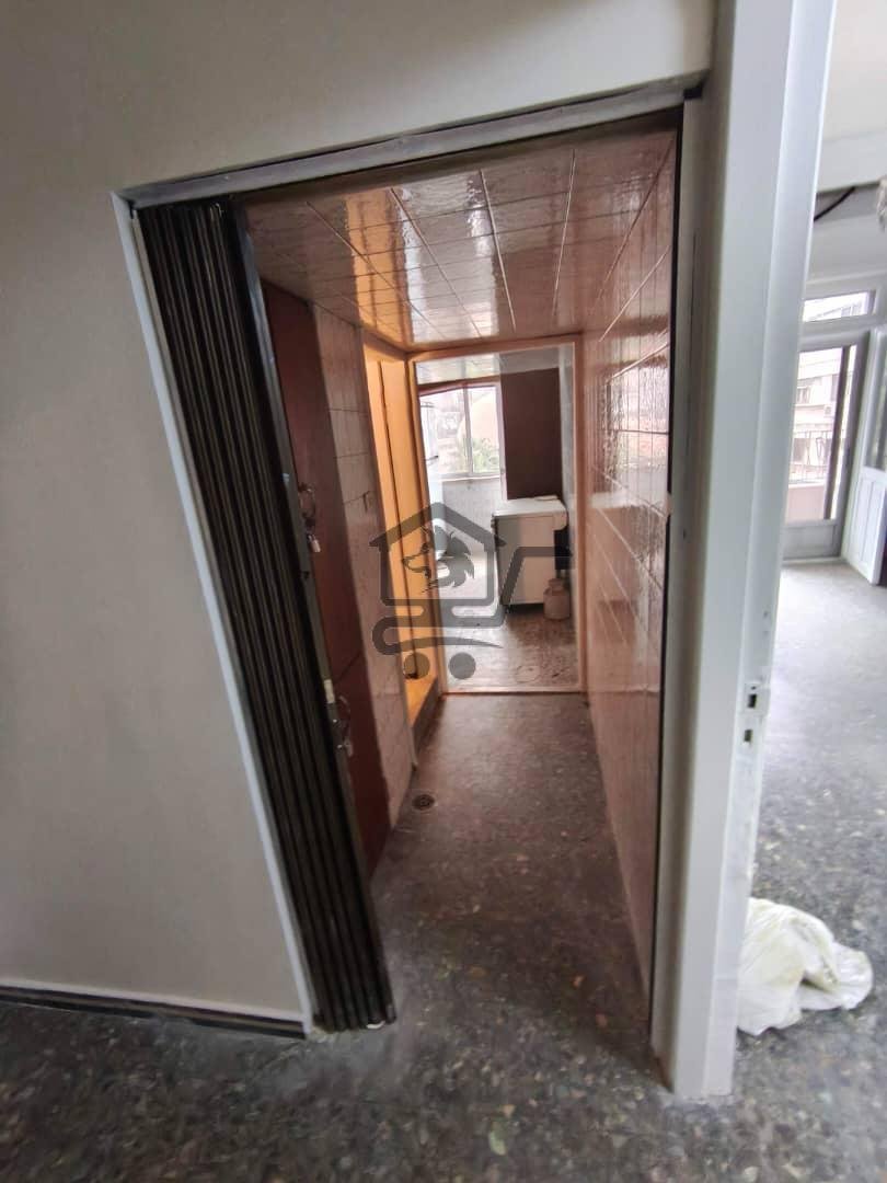 للإيجار بيت فاضي بـ الجسر الأبيض- جانب الموقف - الصورة 3