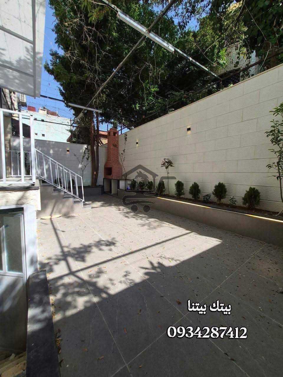 للبيع منزل بموقع مميز - الصورة 10