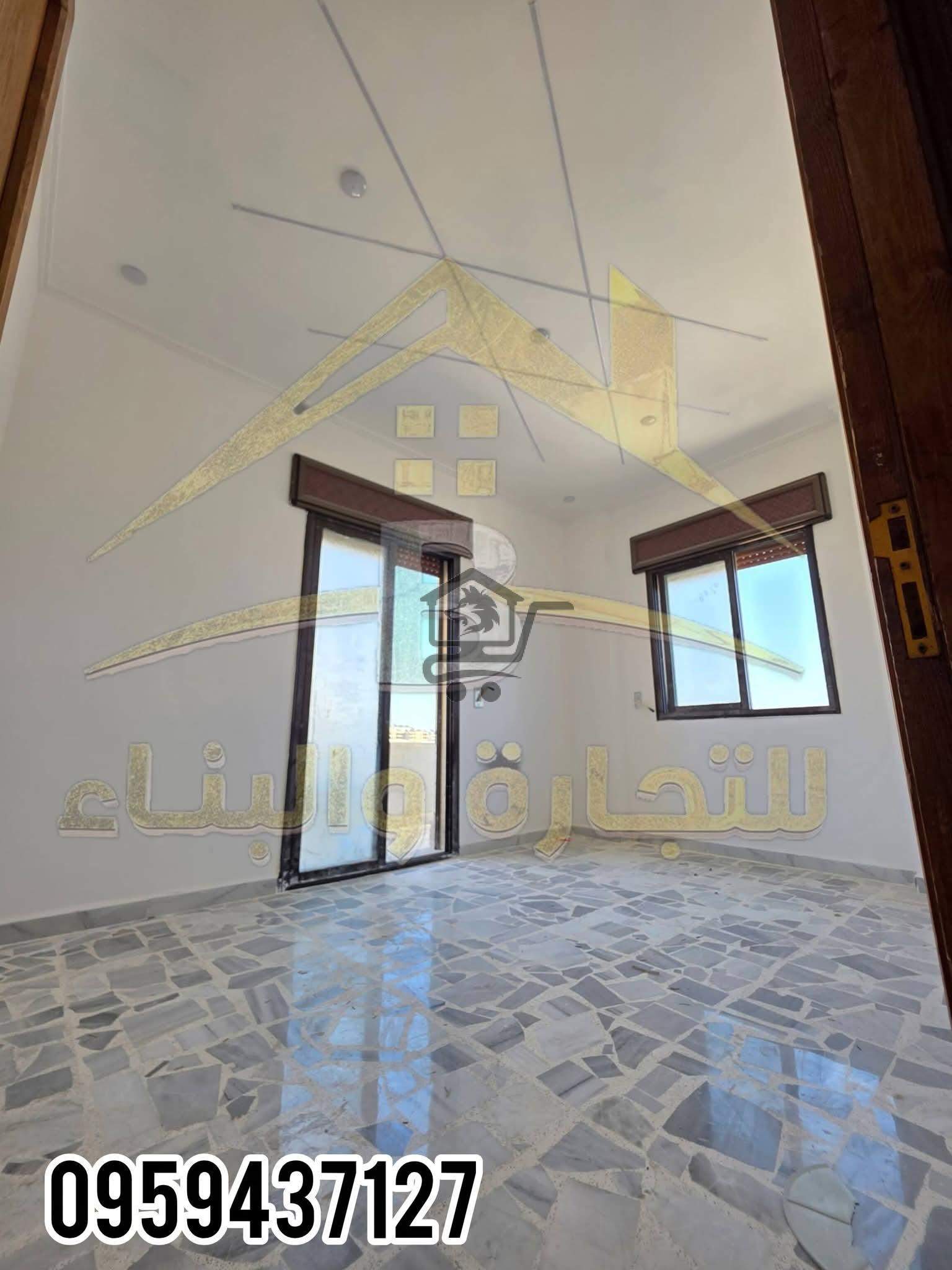 منزل بمواصفات جيدة - الصورة 1