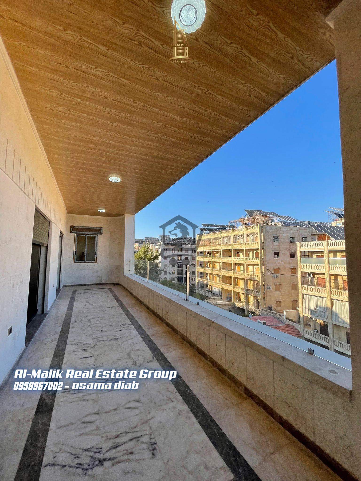 شقة سكنية فاخرة للبيع - الصورة 1