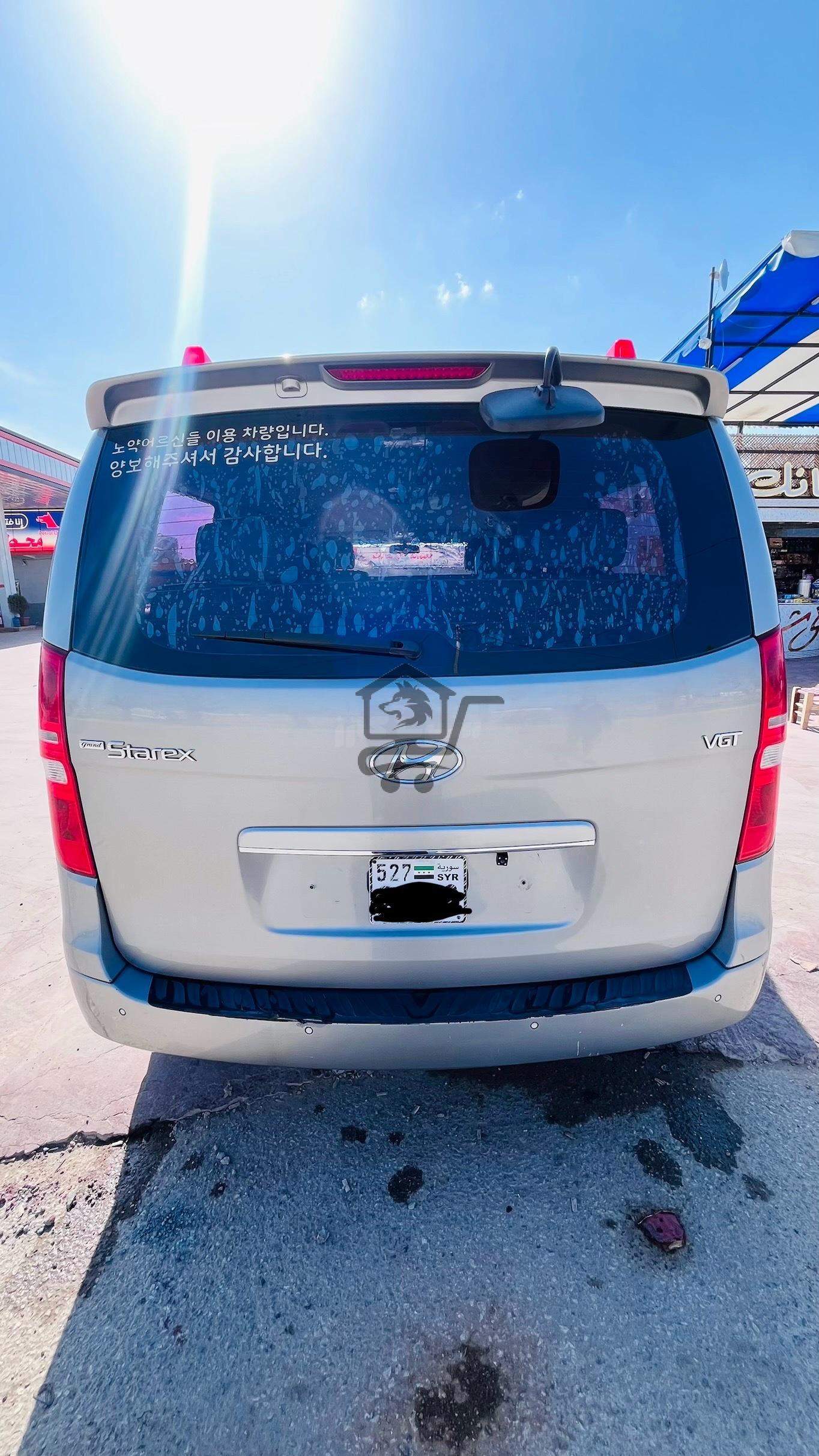 Hyundai فان - H1 - الصورة 3