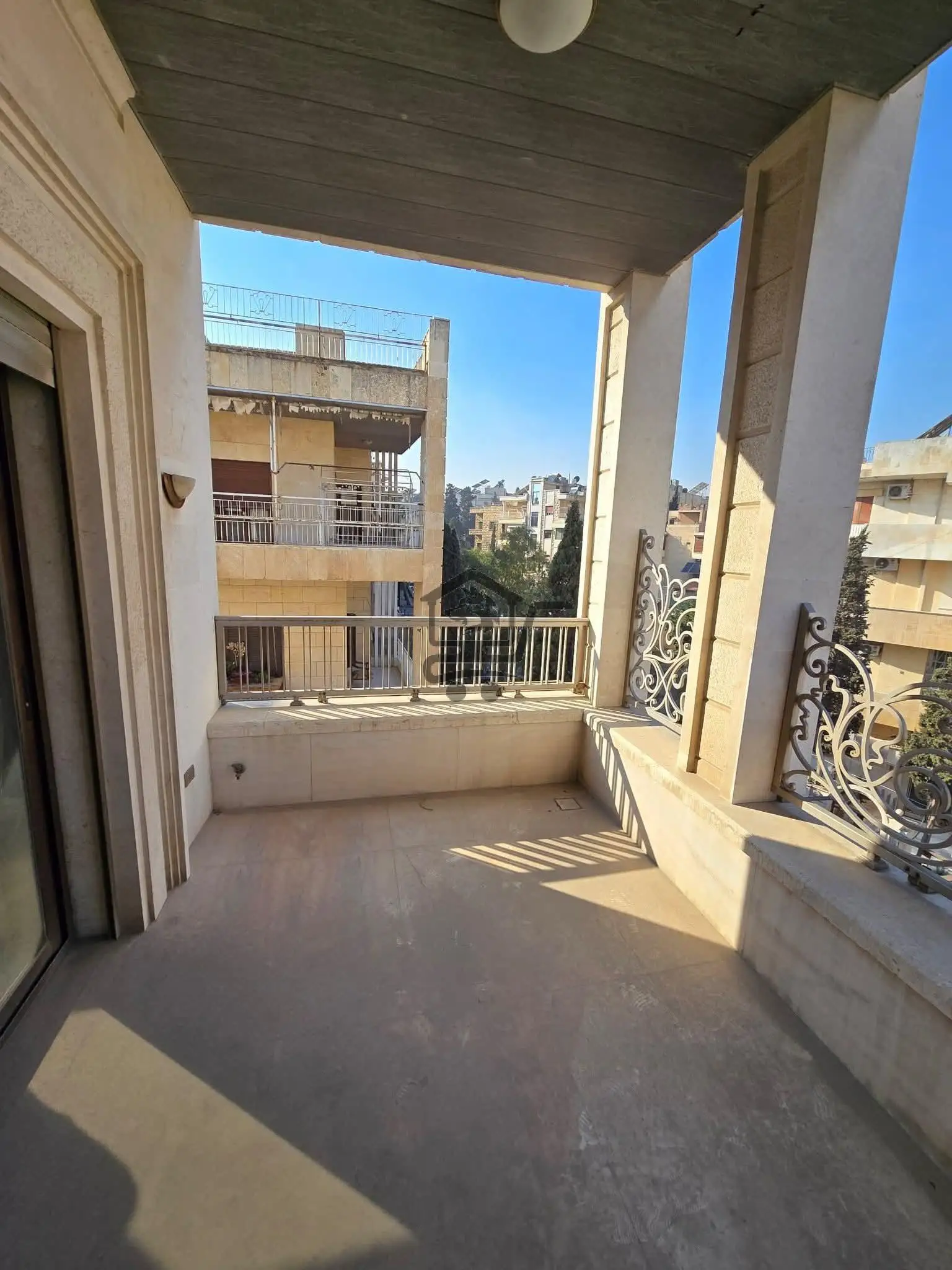 منزل فخم جدا - الصورة 5