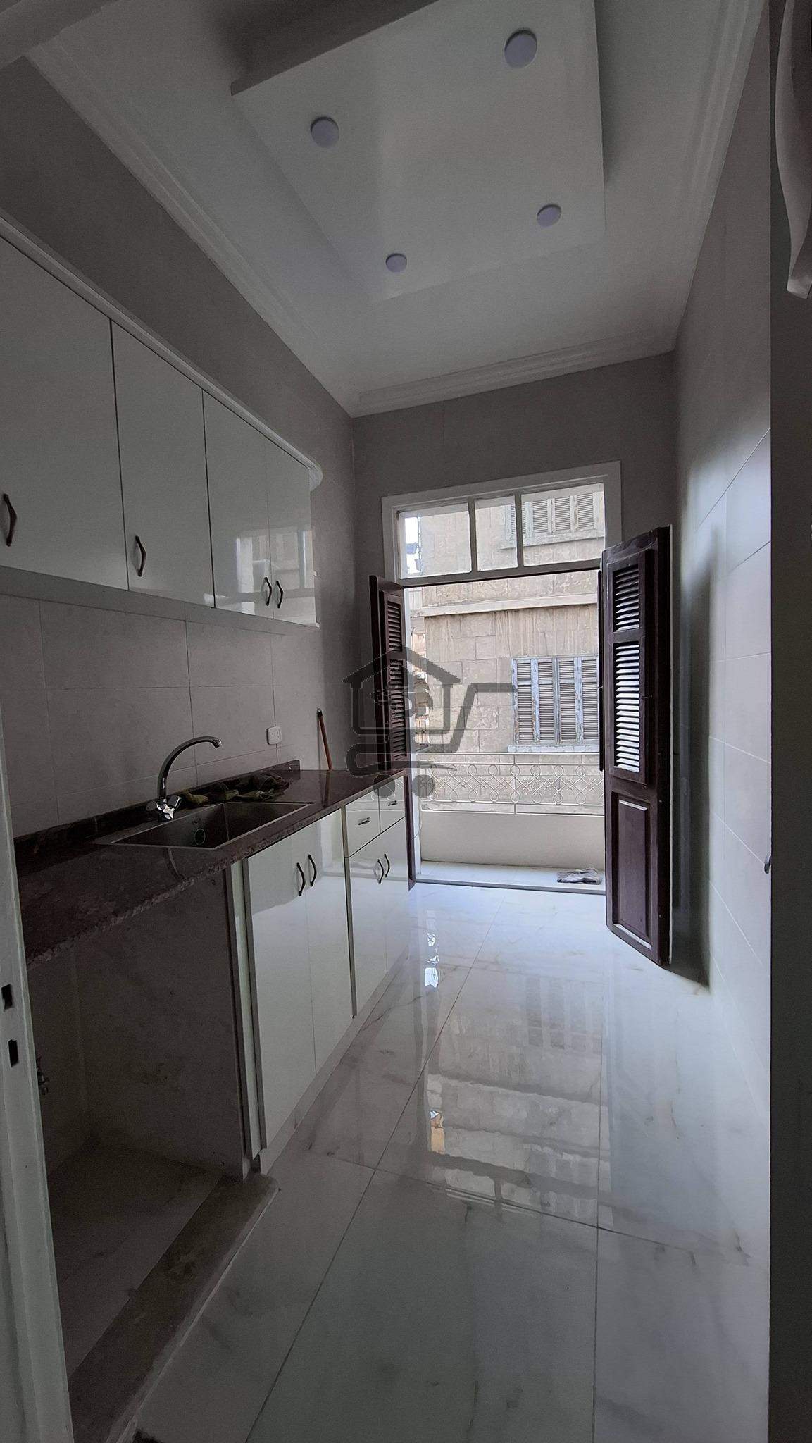 للبيع منزل في العزيزية - الصورة 8