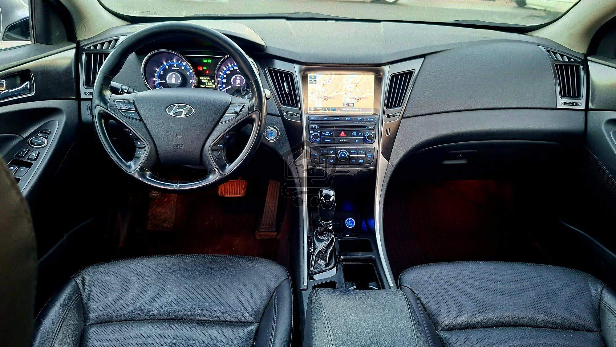Hyundai Sonata 2013 - الصورة 8