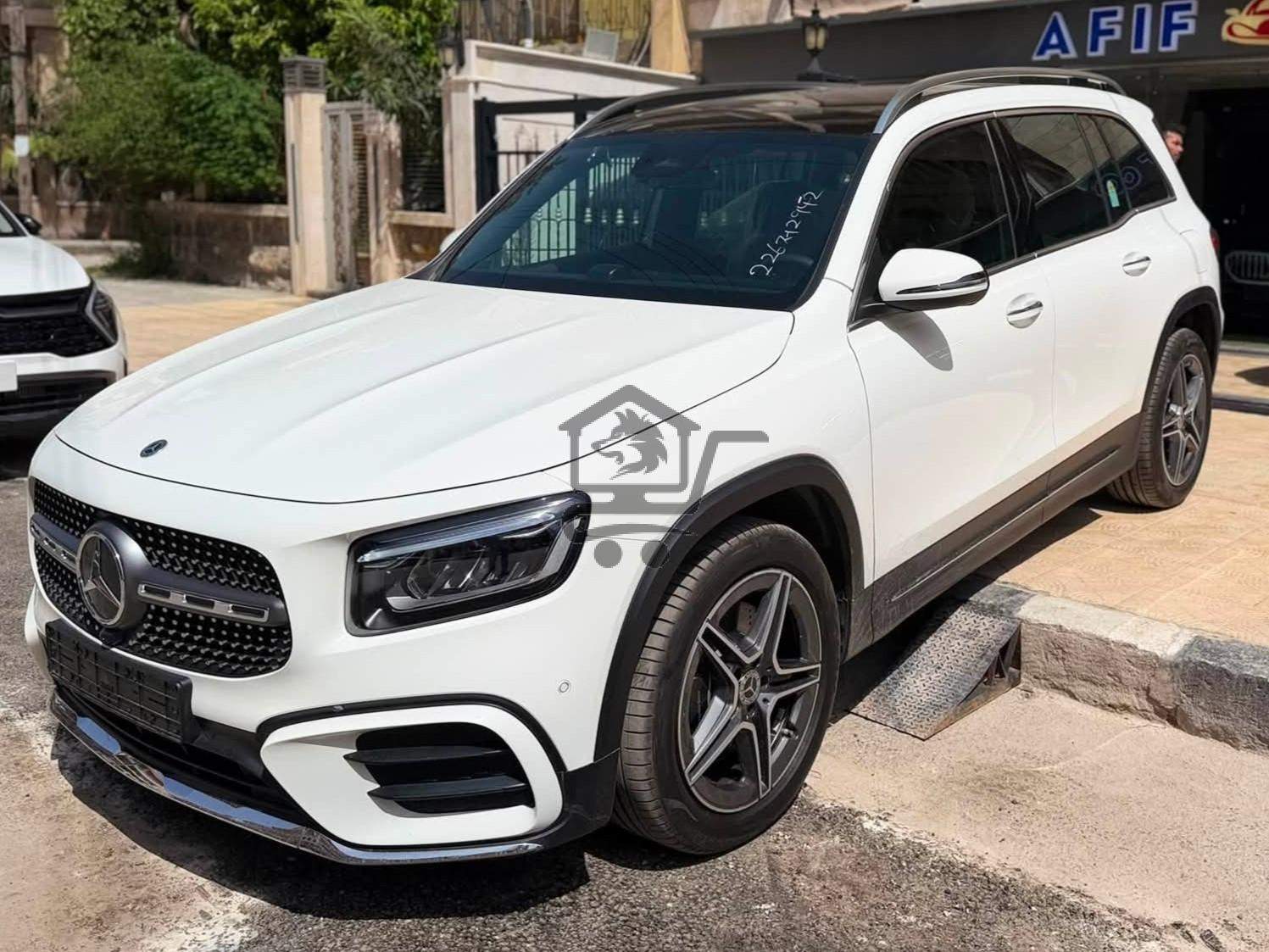 Mercedes-Benz GLB 250 2025 - الصورة 1
