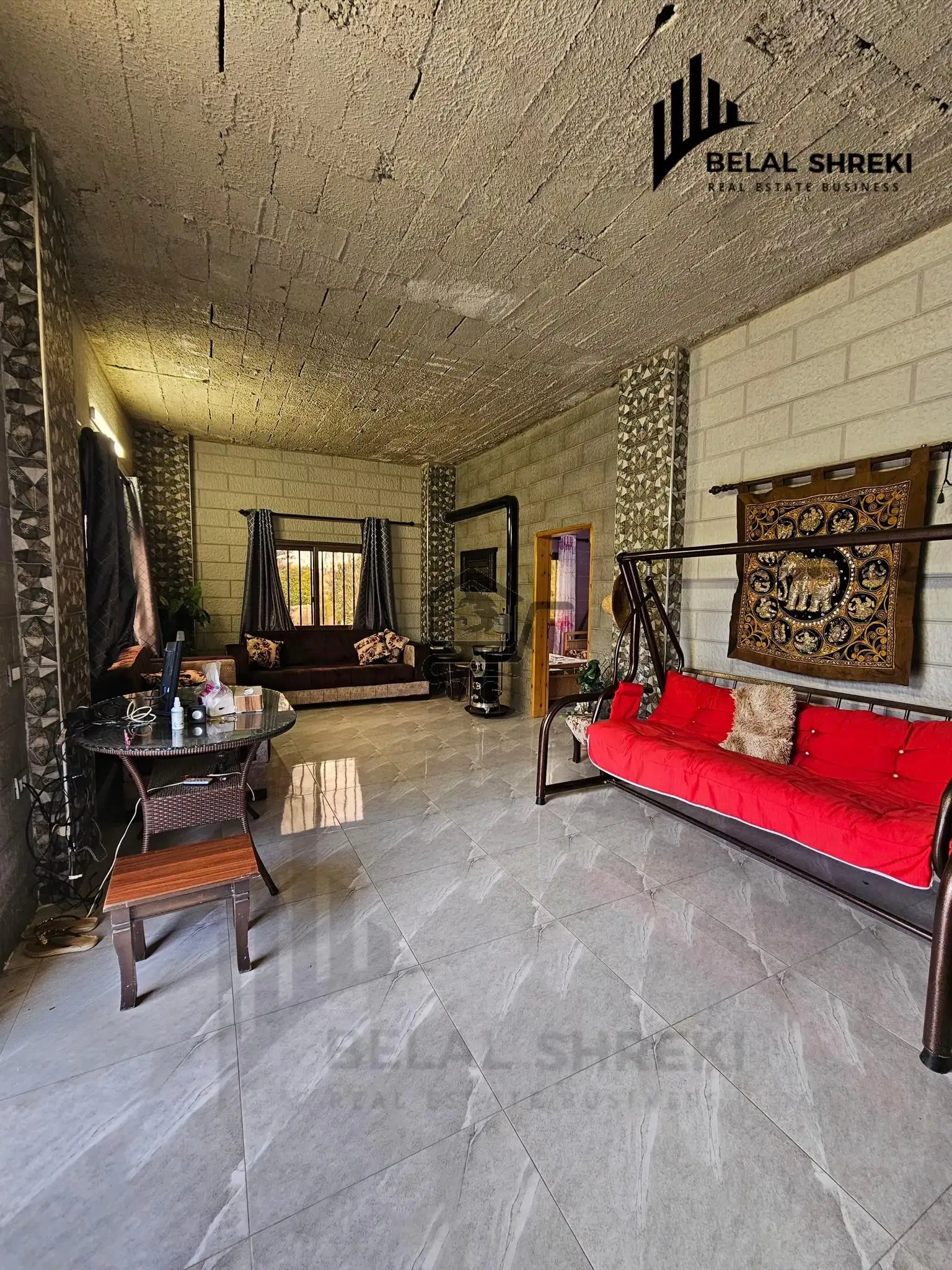 مزرعه بمساحة 450 متر مسورة بالكامل - الصورة 1