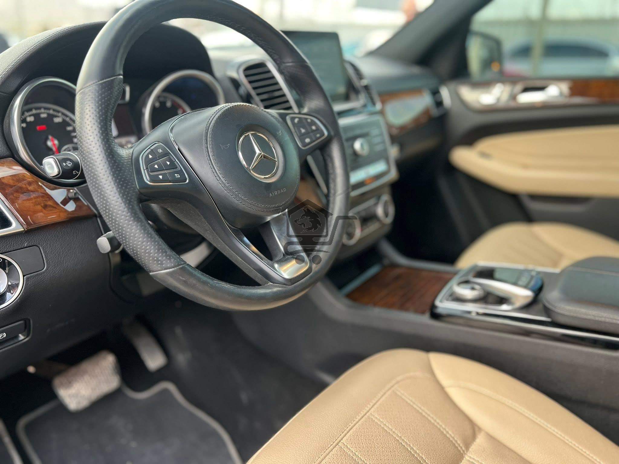 Mercedes-Benz GLS 450 - الصورة 5