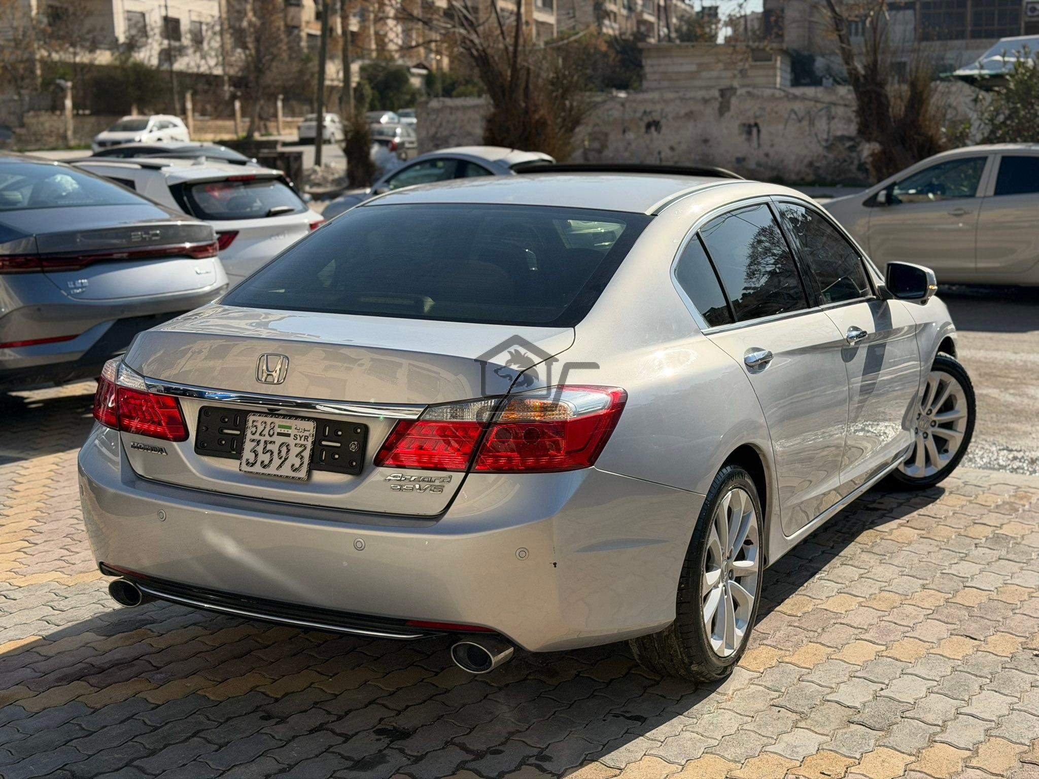 Honda Accord 2013 - الصورة 2