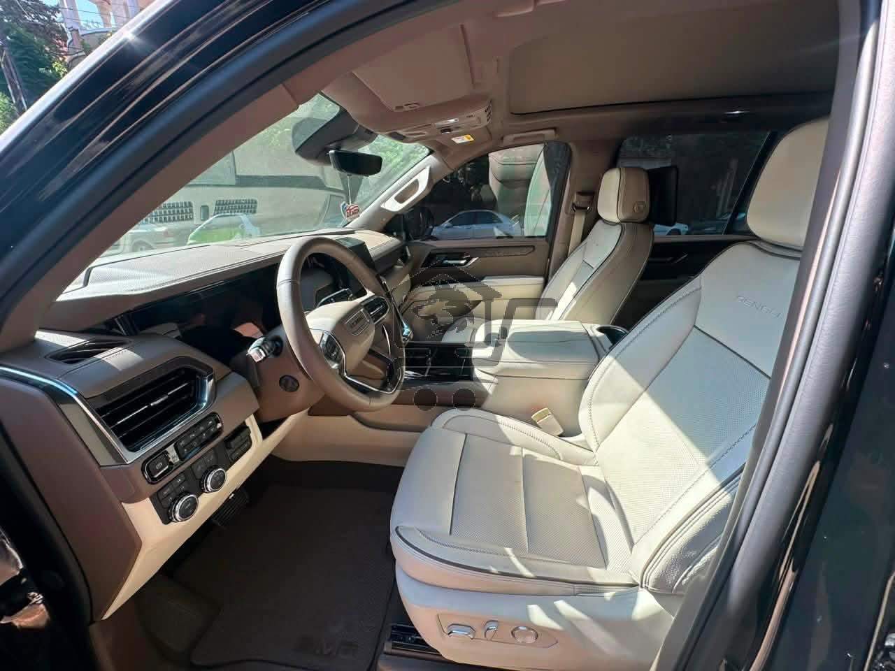 GMC YUKON - الصورة 4