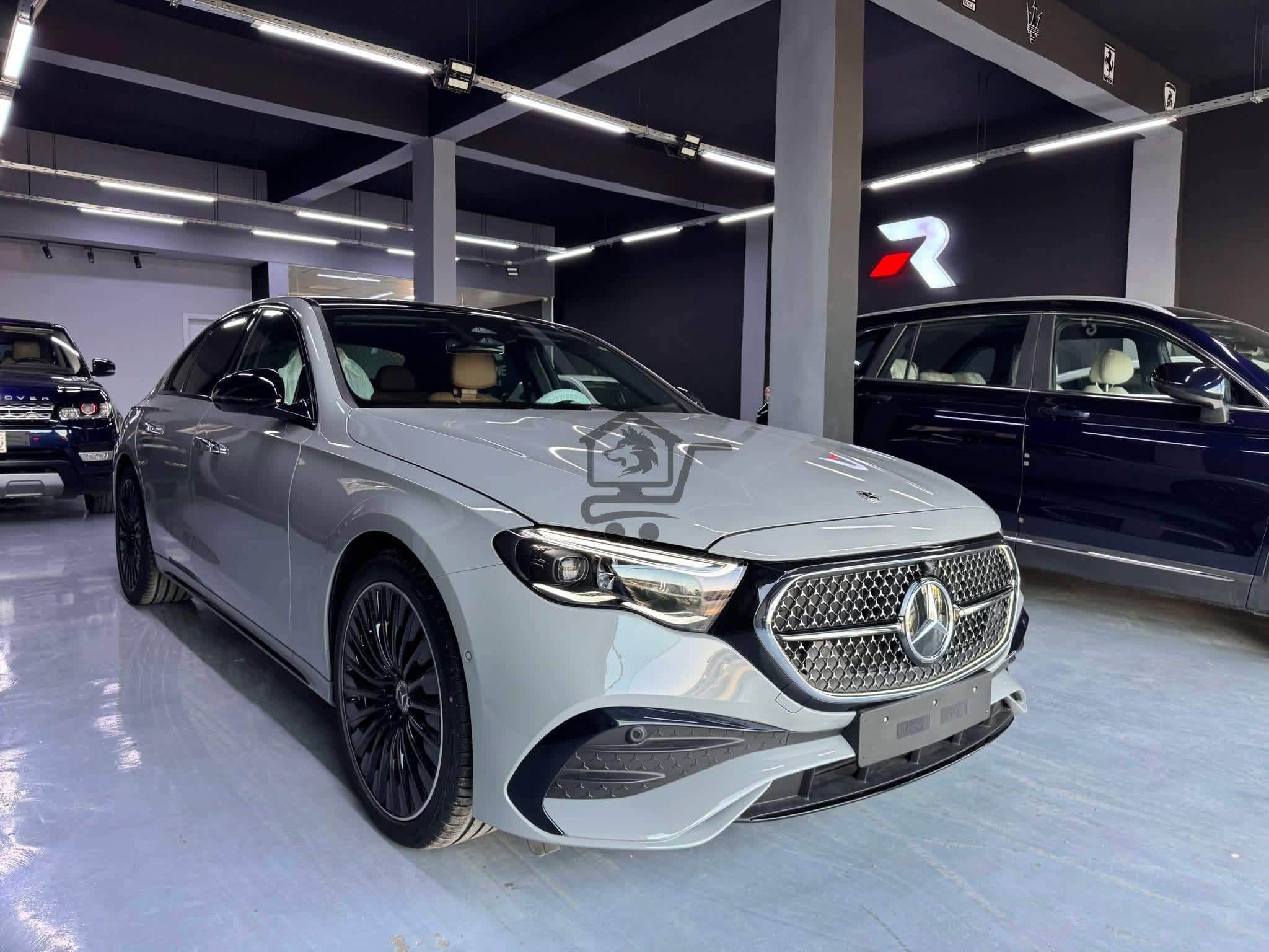Mercedes - الصورة 2