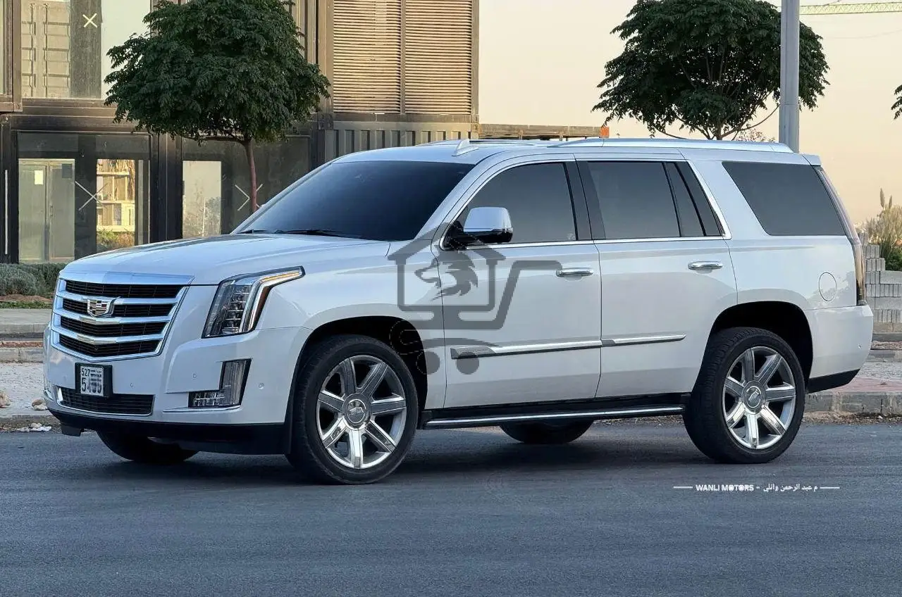 Cadillac Escalade Platinum - الصورة 2