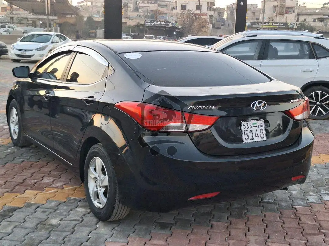 Hyundai Elyntra_هيونداي الينترا - الصورة 5