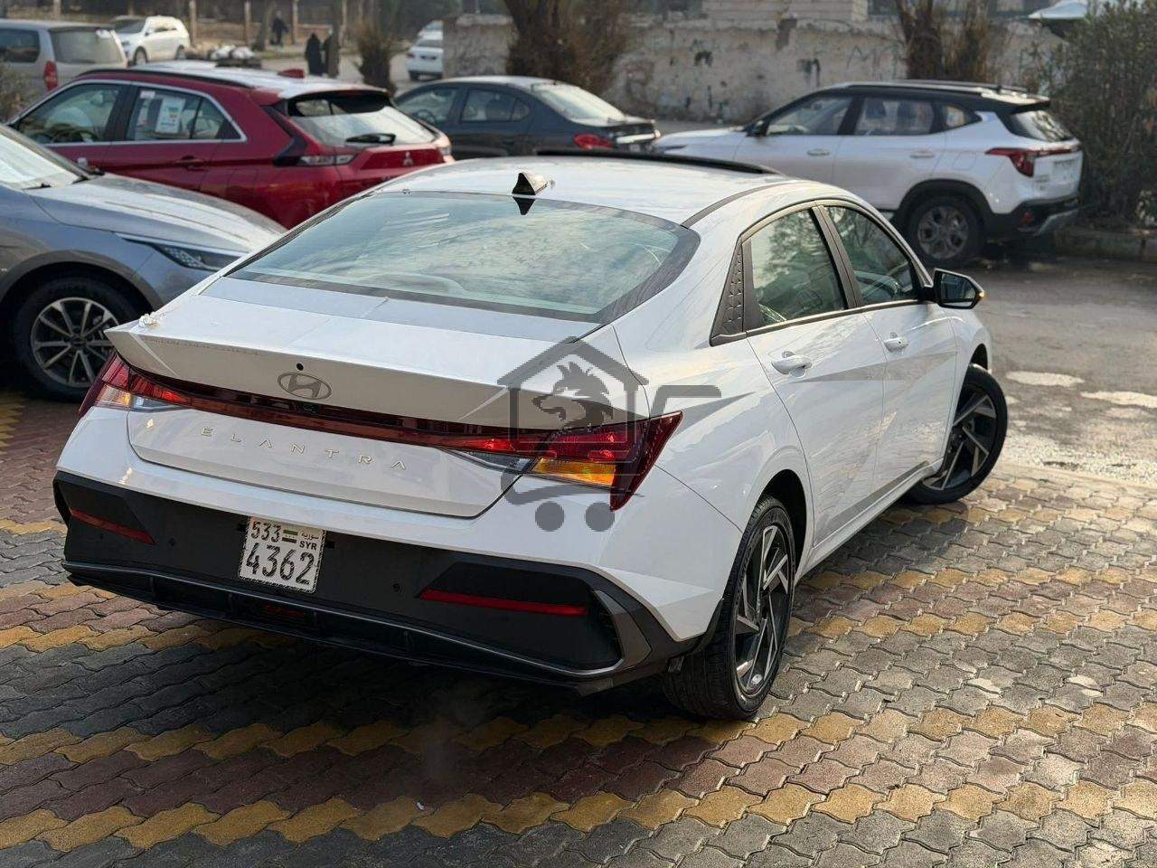 HYUNDAI ELANTRA 2024 - الصورة 4