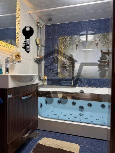 للبيع شقة مع الفرش - الصورة 8