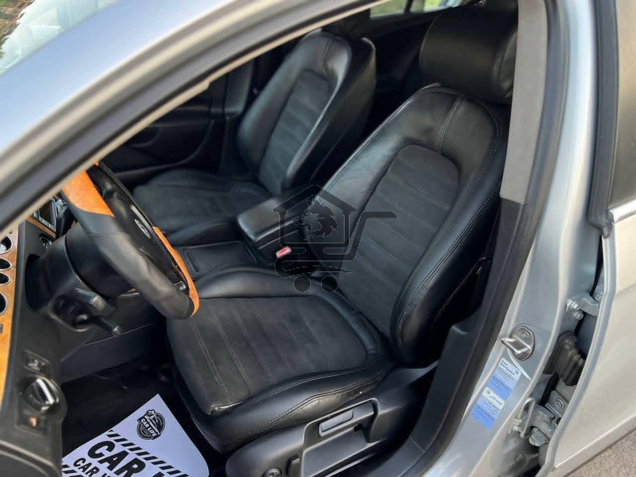 VOLKSWAGEN PASSAT - الصورة 3