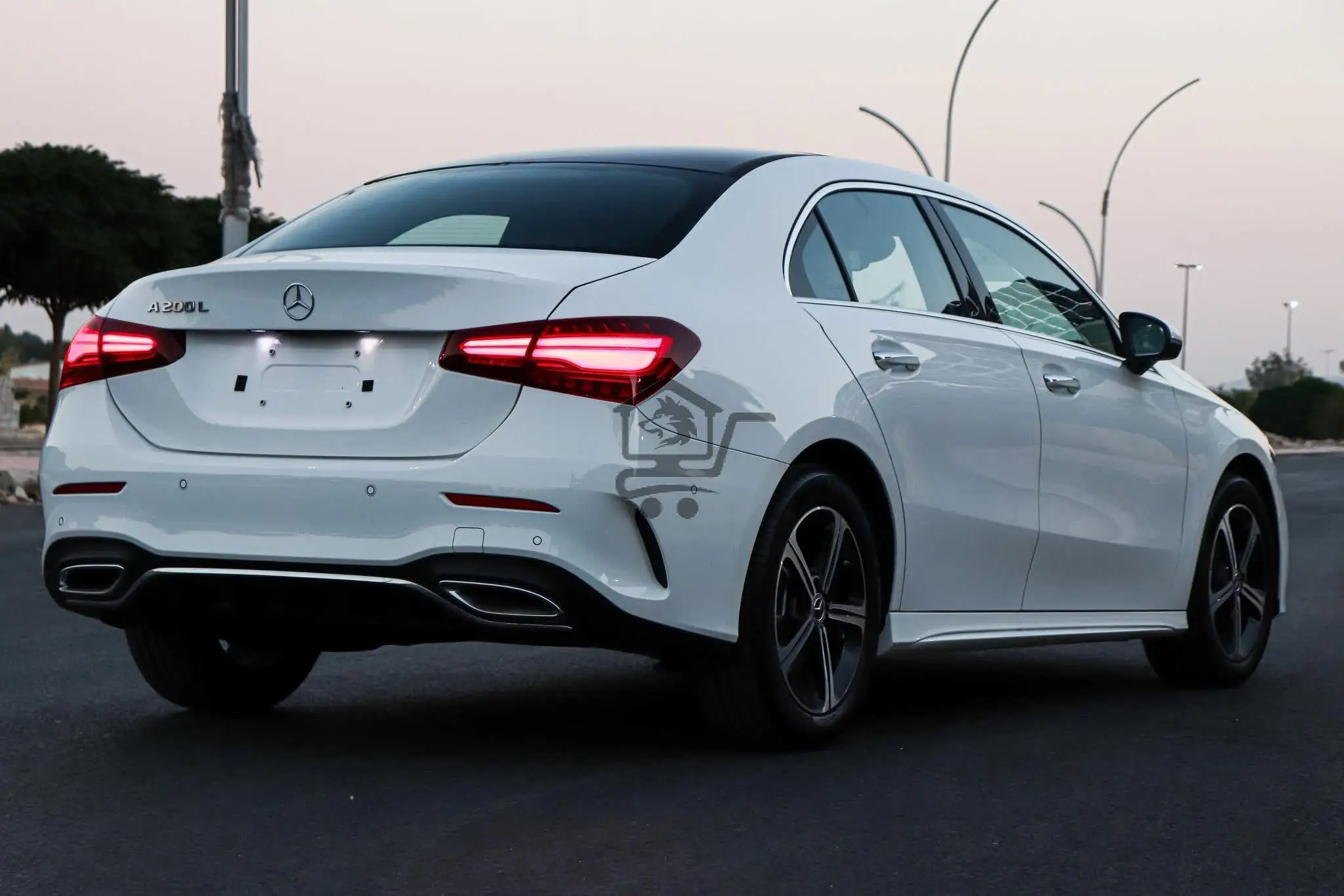 Mercedes - الصورة 2