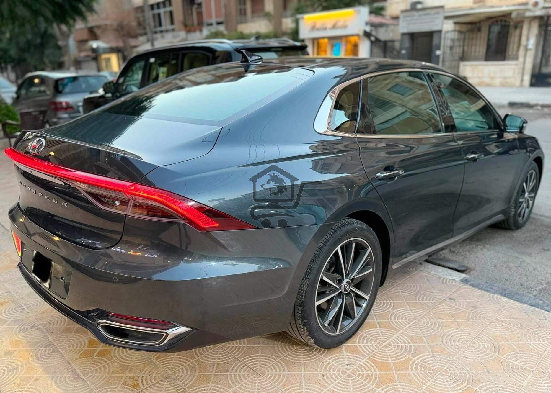 Hyundai Grandeur 2023 - الصورة 2