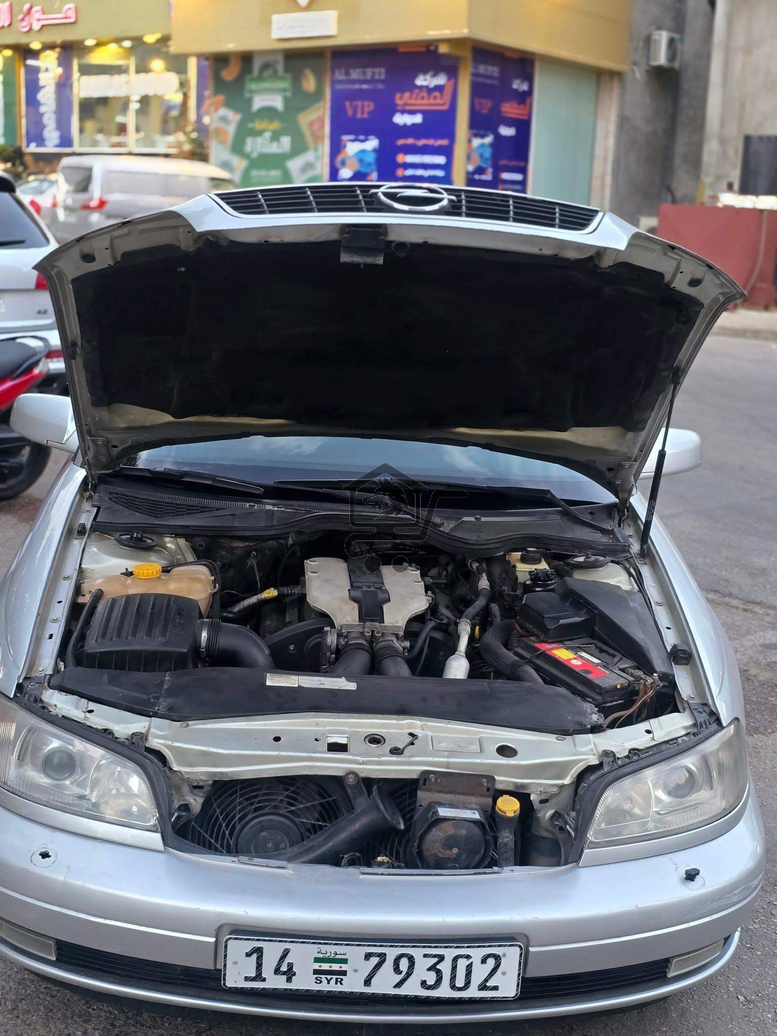 Opel Omega 2002 - الصورة 6