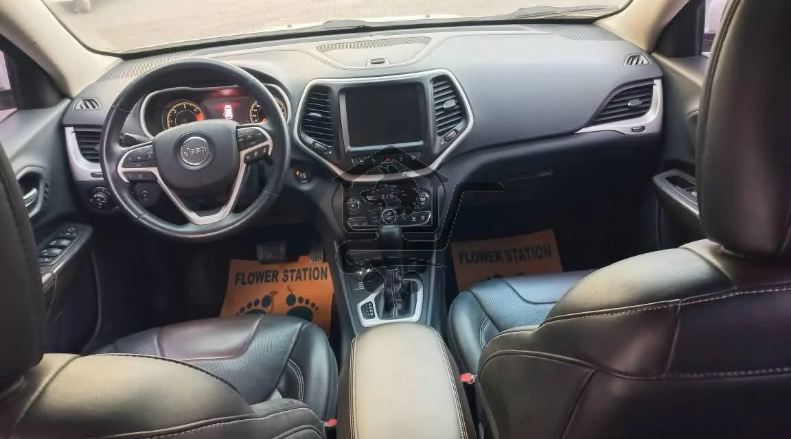 Jeep - الصورة 3