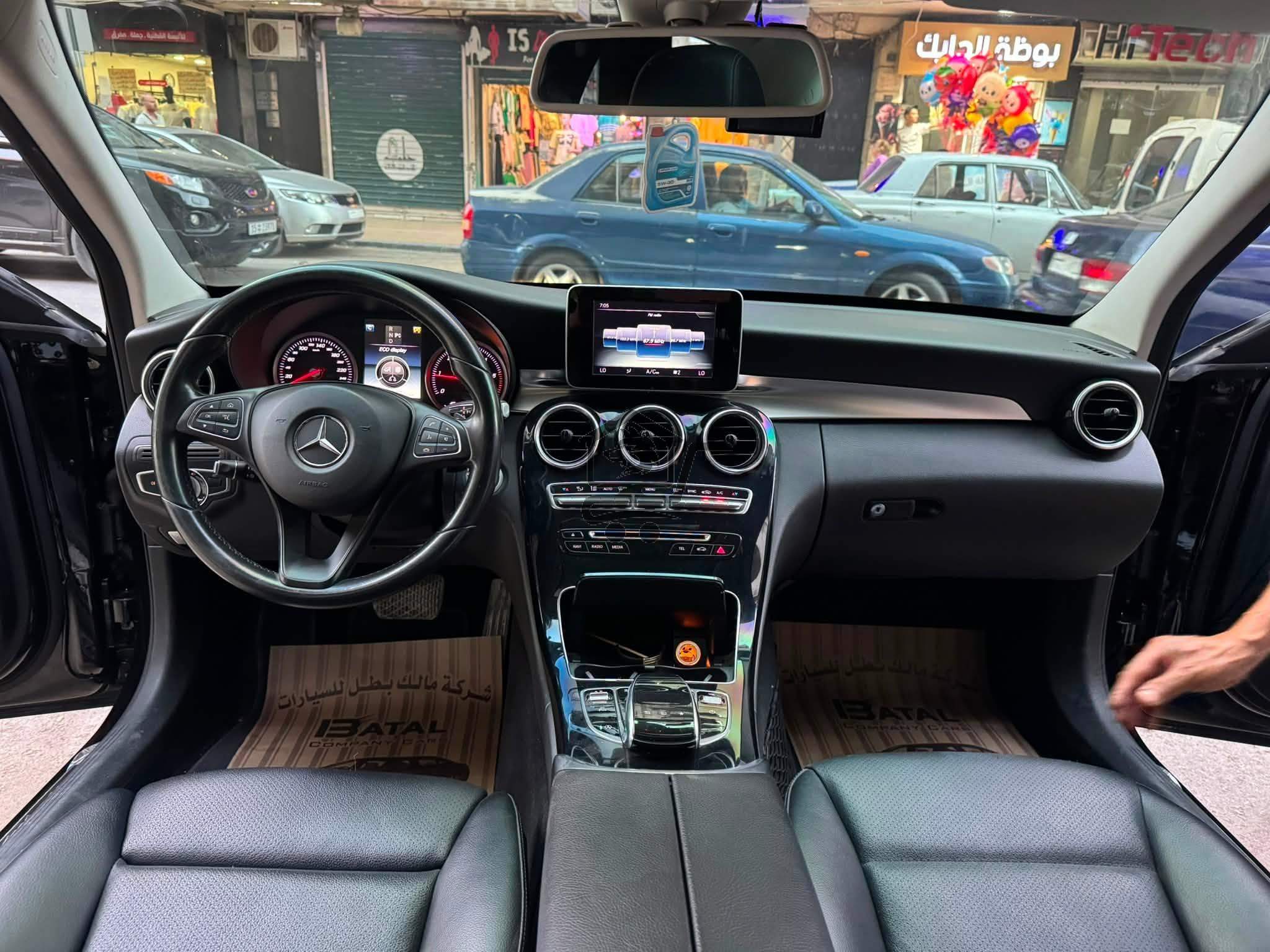 Mercedes-Benz C200 2016 - الصورة 7