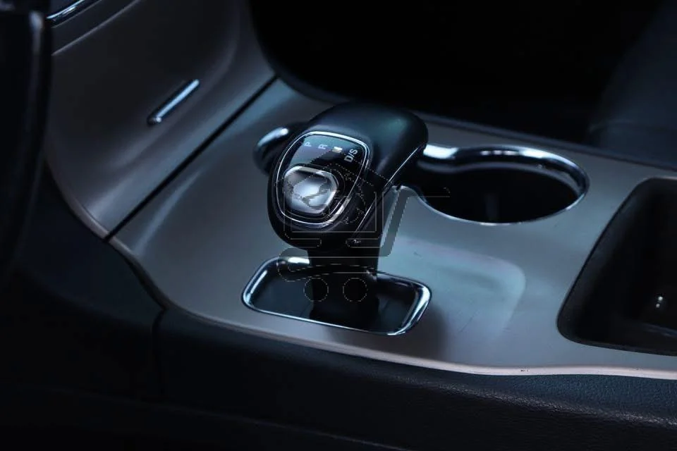 Jeep Cherokee - الصورة 5