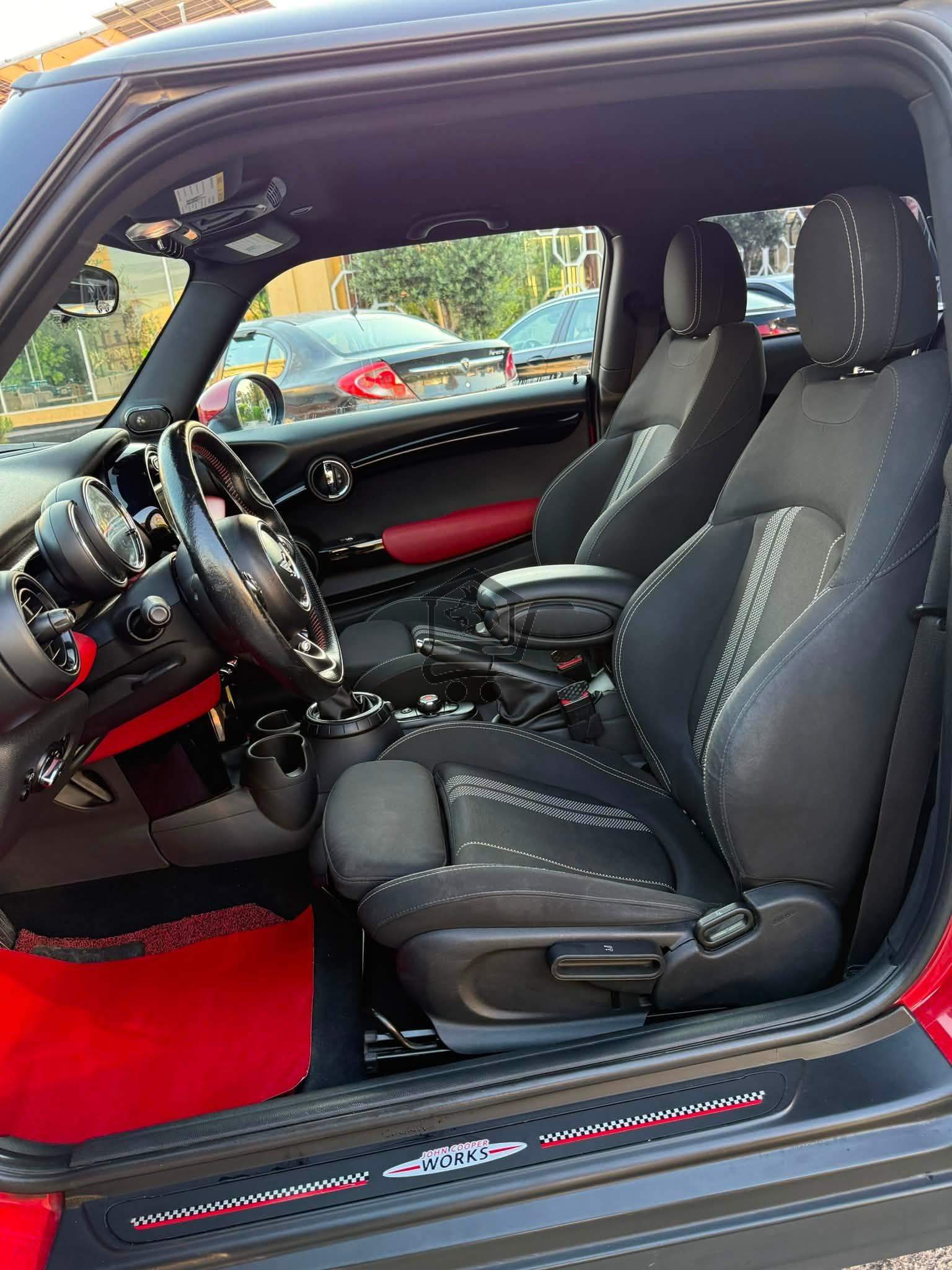MINI Cooper S JCW - الصورة 6