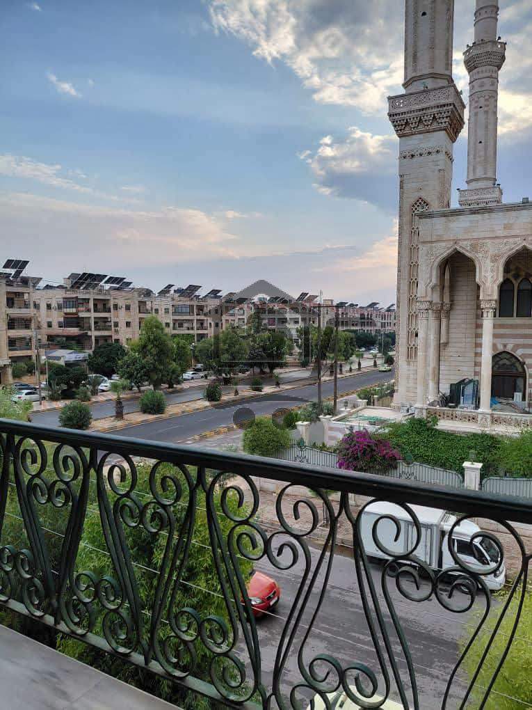 منزل فاخر - الصورة 3