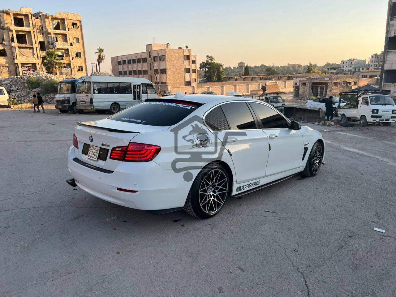 BMW F10 2014 - الصورة 2