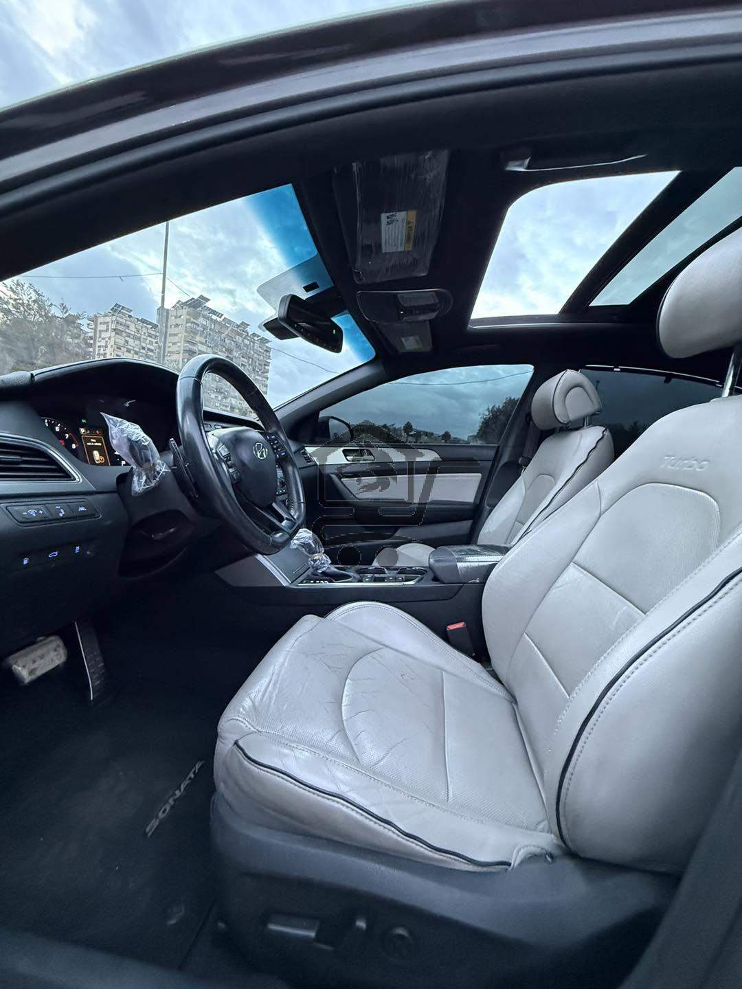 Hyundai Sonata 2015 - الصورة 8