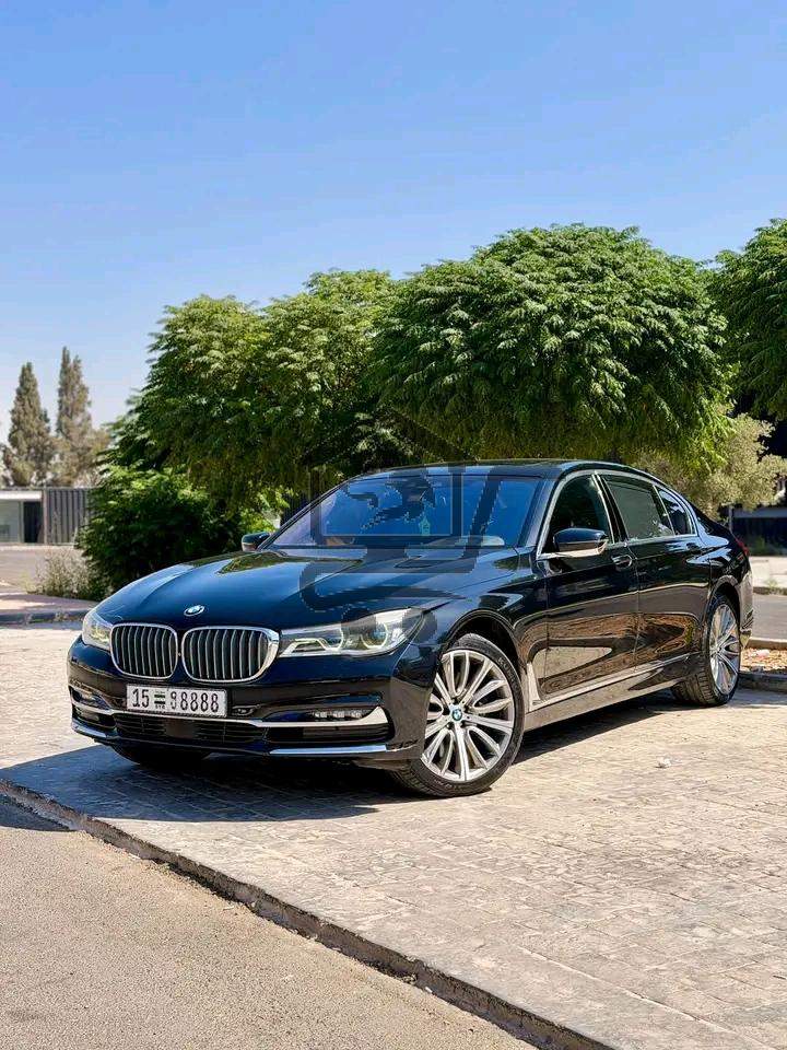 MERCEDES SCLASS 550 - الصورة 1