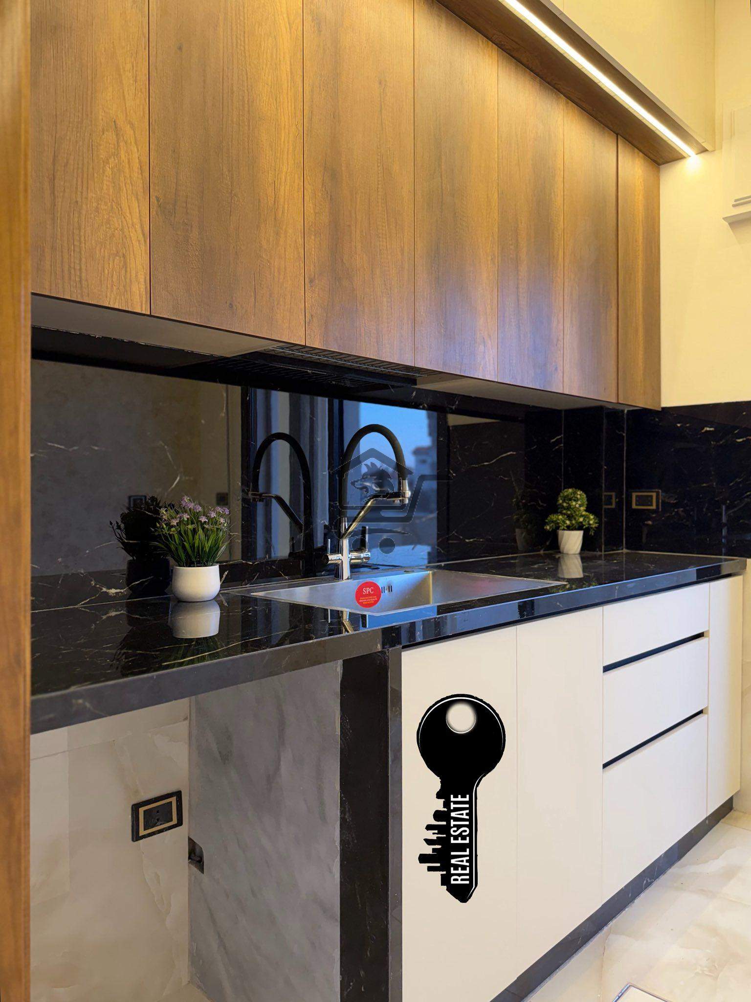 للبيع شقة طابق أول طلوع4درجات - الصورة 2