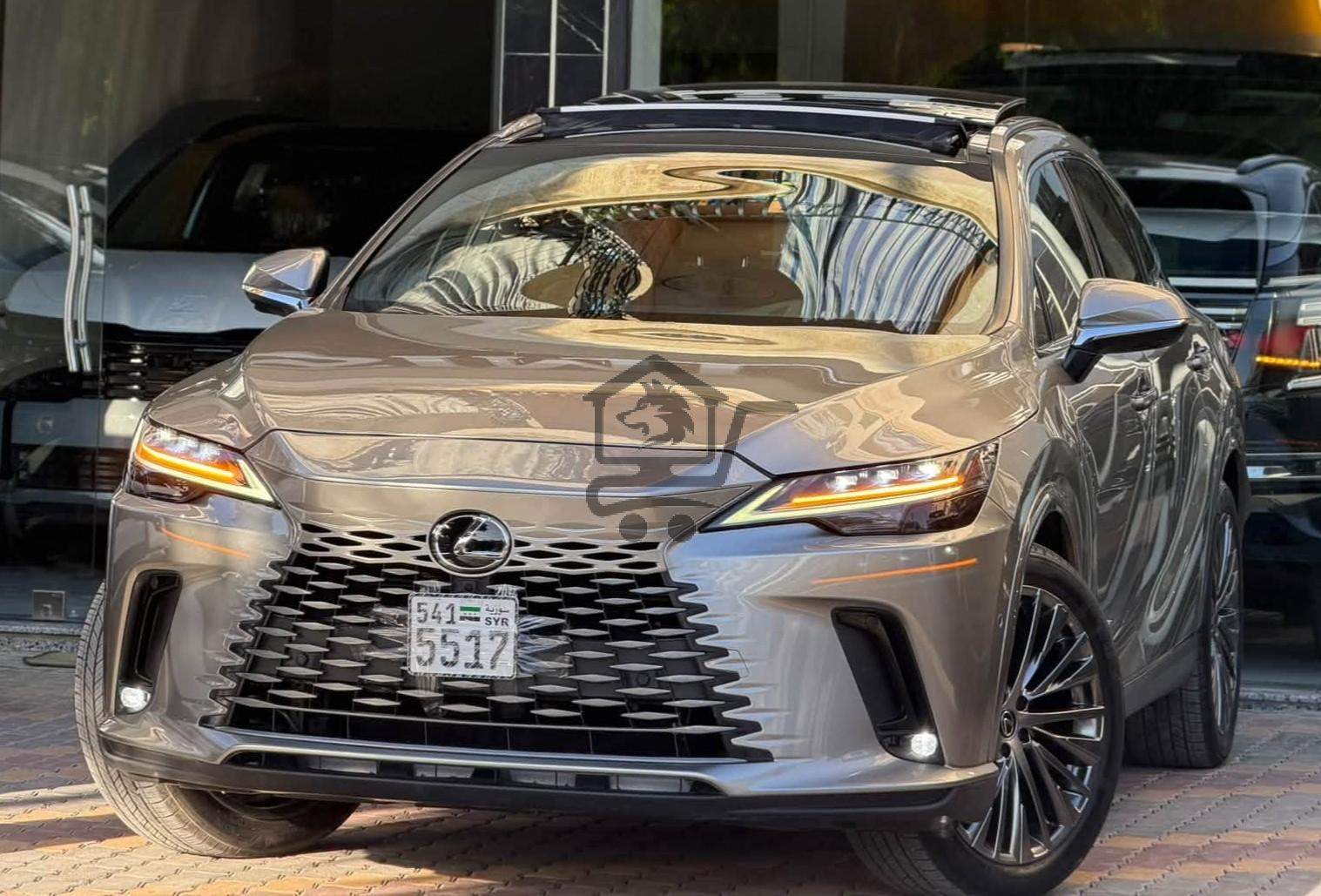 Lexus RX 350h 2023 - الصورة 1