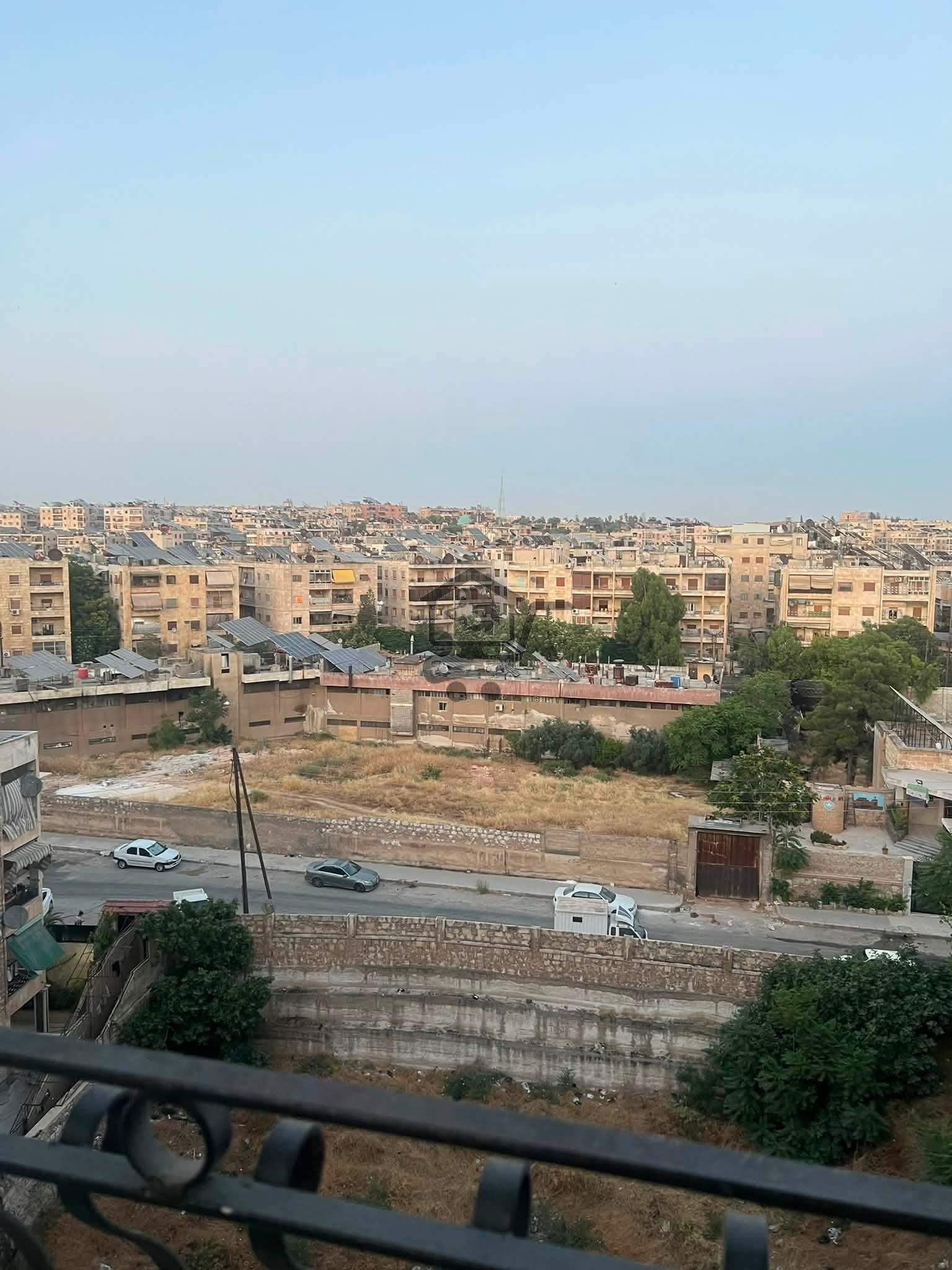 منزل بمواصفات جيدة - الصورة 2