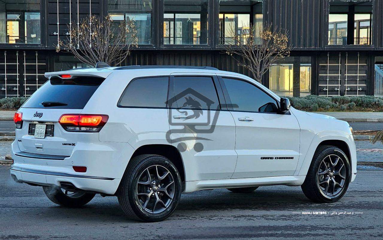 JEEP CHEROKEE - الصورة 3