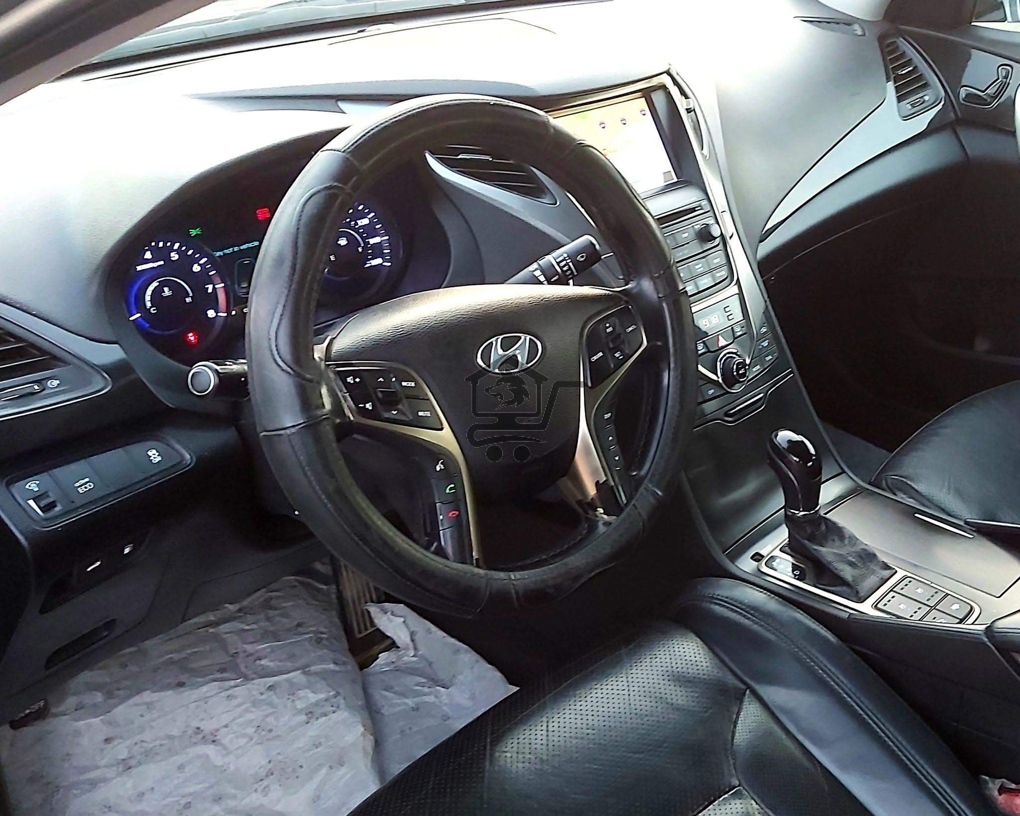 Hyundai Azera 2015 - الصورة 5
