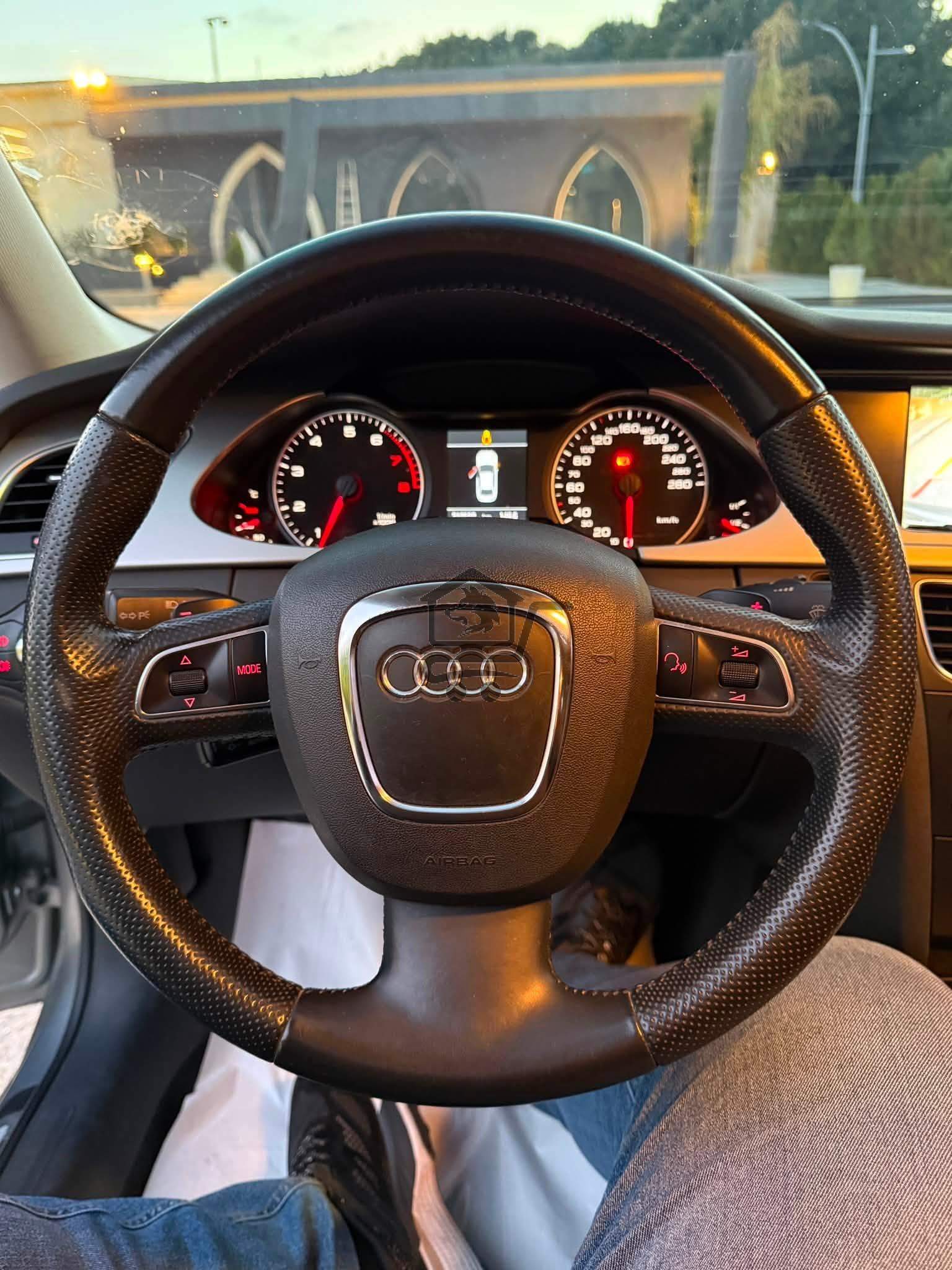 Audi A4 2012 - الصورة 7