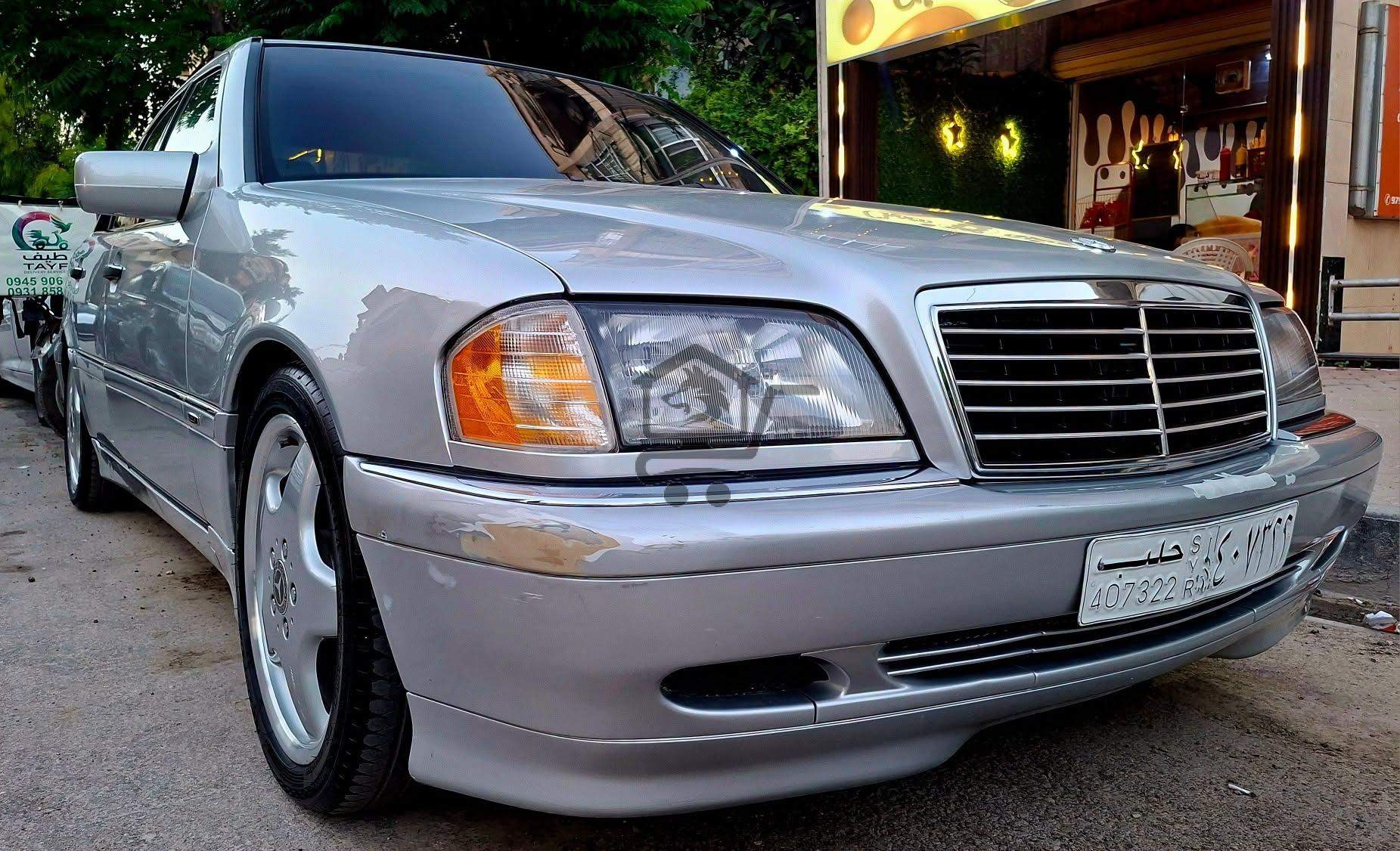 Mercedes C200 1997 - الصورة 4