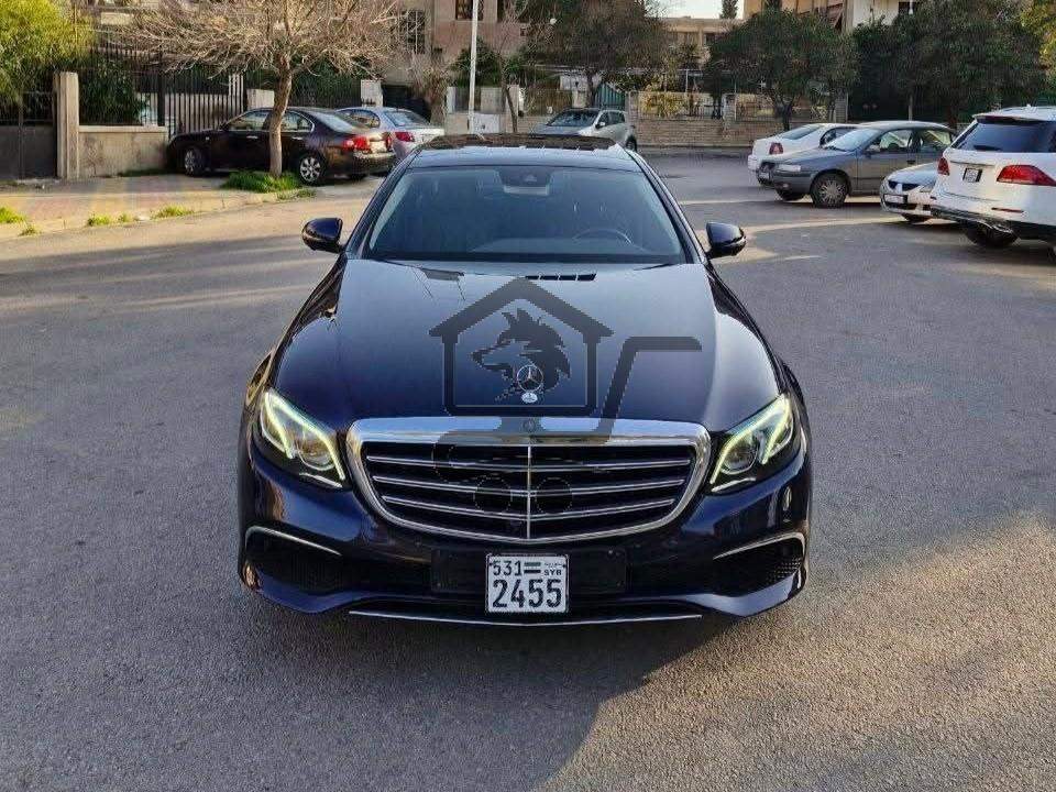 Mercedes-Benz E300 4Matic 2017 - الصورة 5