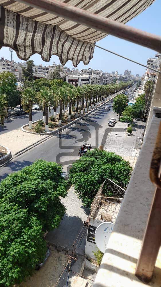 شقة في اللاذقية - الصورة 1