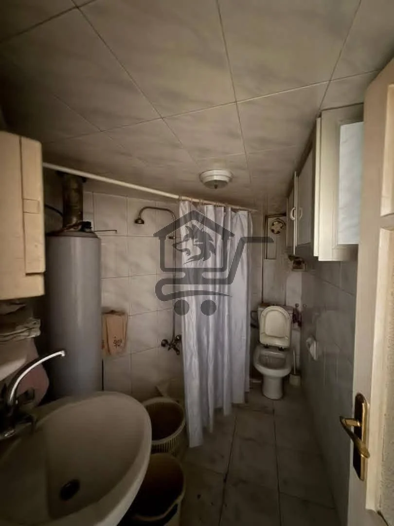 منزل للبيع في العزيزية - الصورة 1