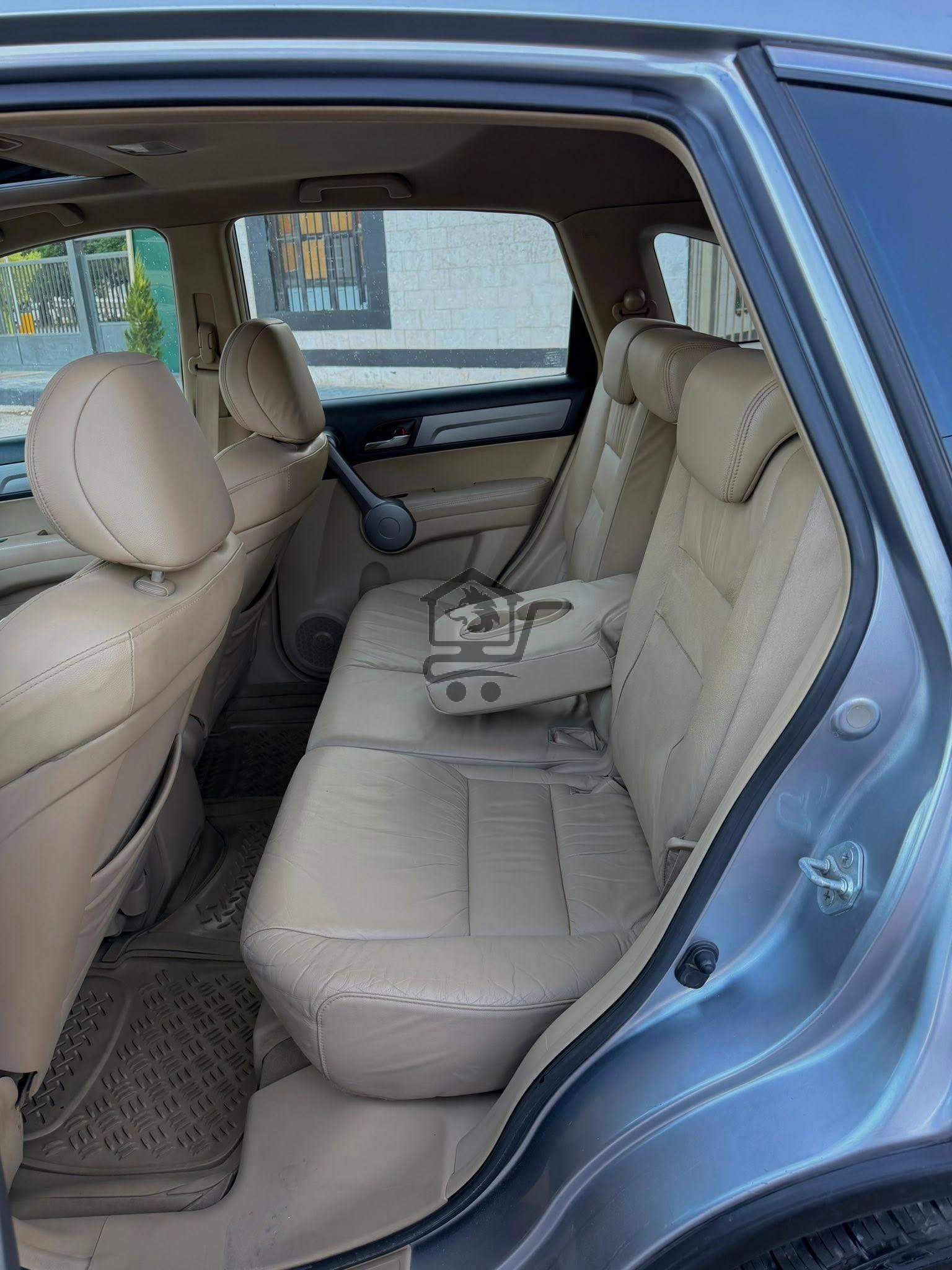 Honda CRV 2008 - الصورة 9